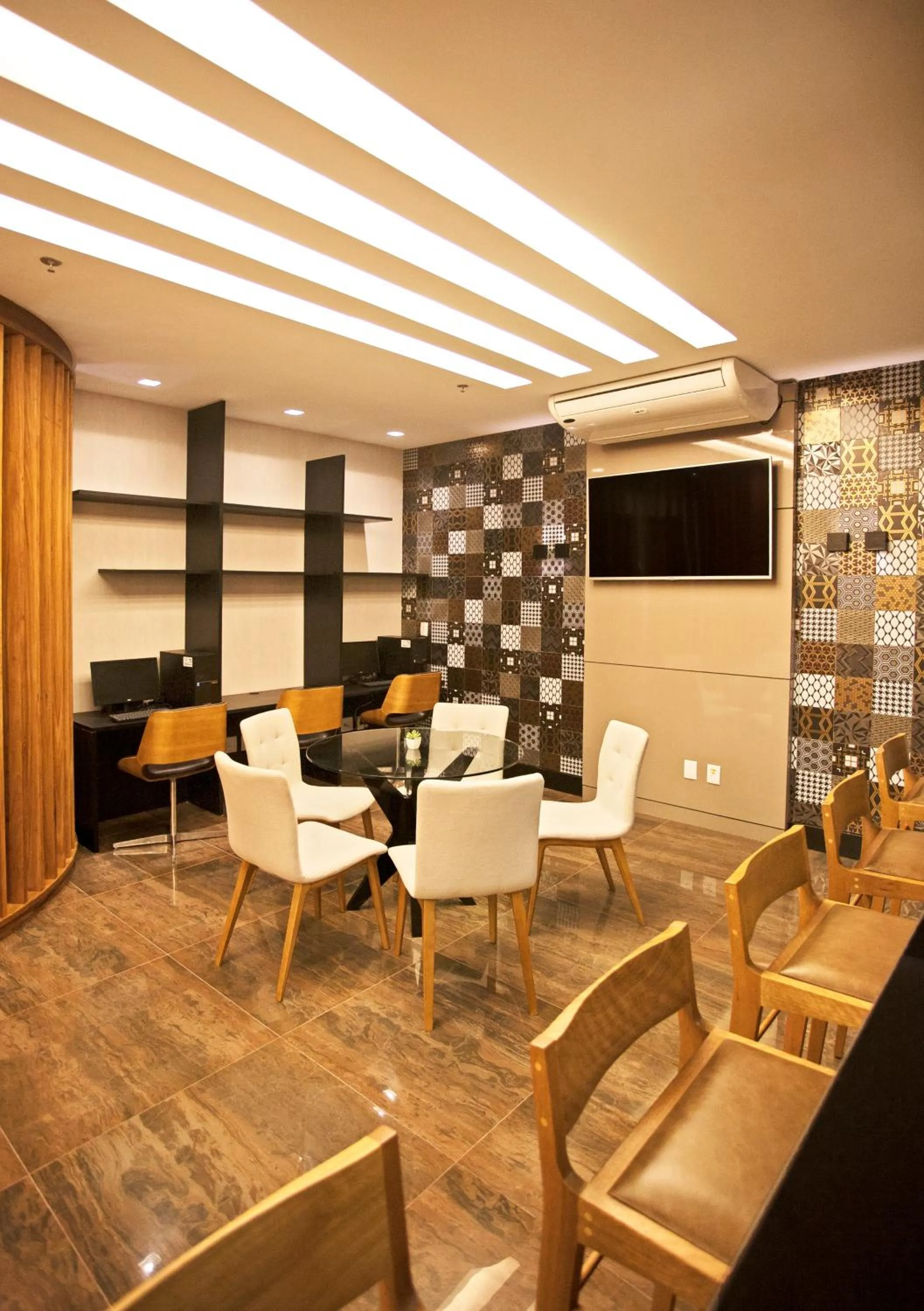 Business facilities in Paradiso Macae Hotel