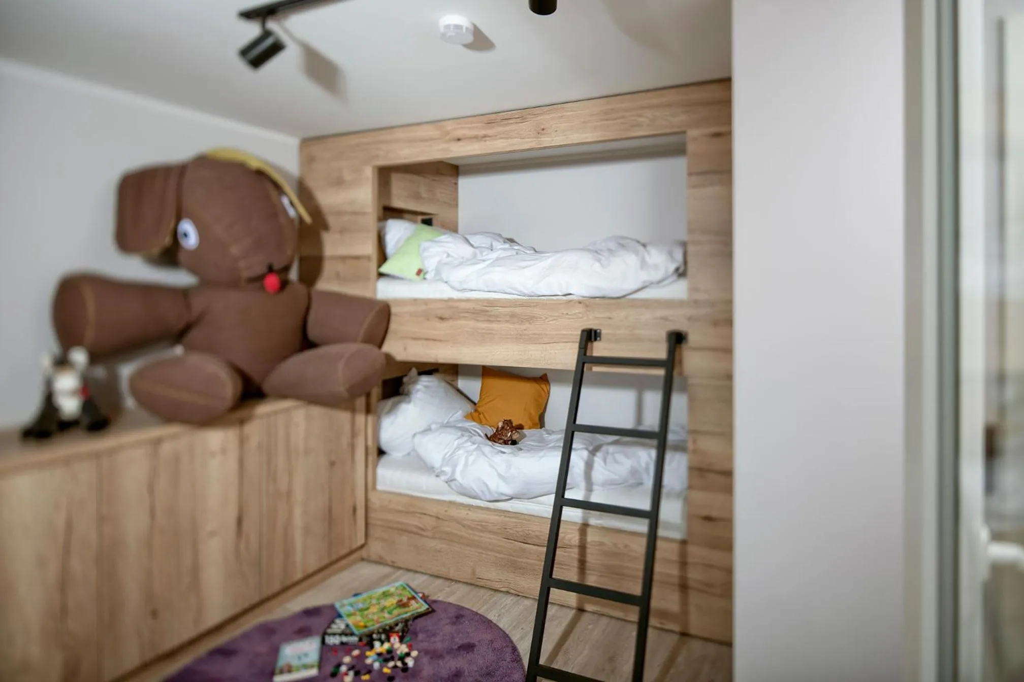 bunk bed, Bed in Berg und Tal Hotel & Apartments