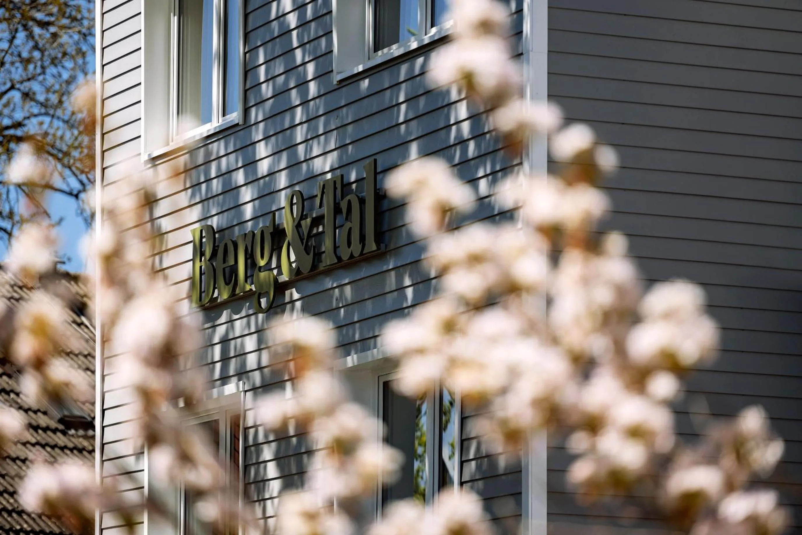 Property building in Berg und Tal Hotel & Apartments