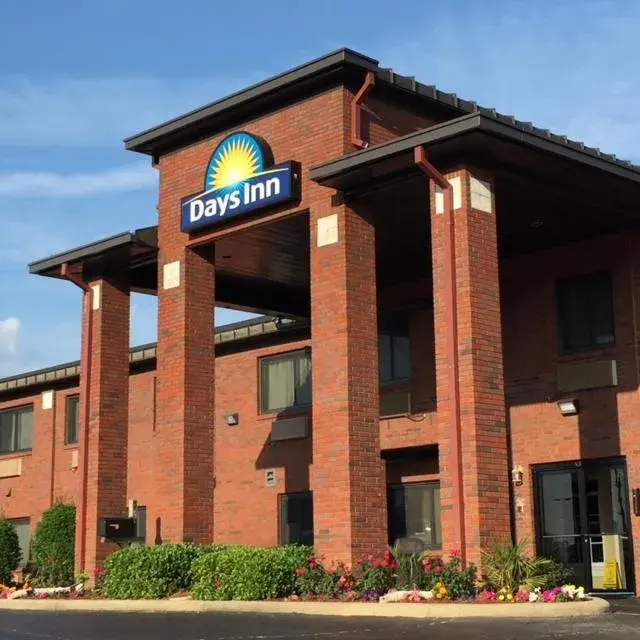 Days Inn By Wyndham Phenix City Near Fort Moore Days Inn By Wyndham Phenix City Near Fort Moore