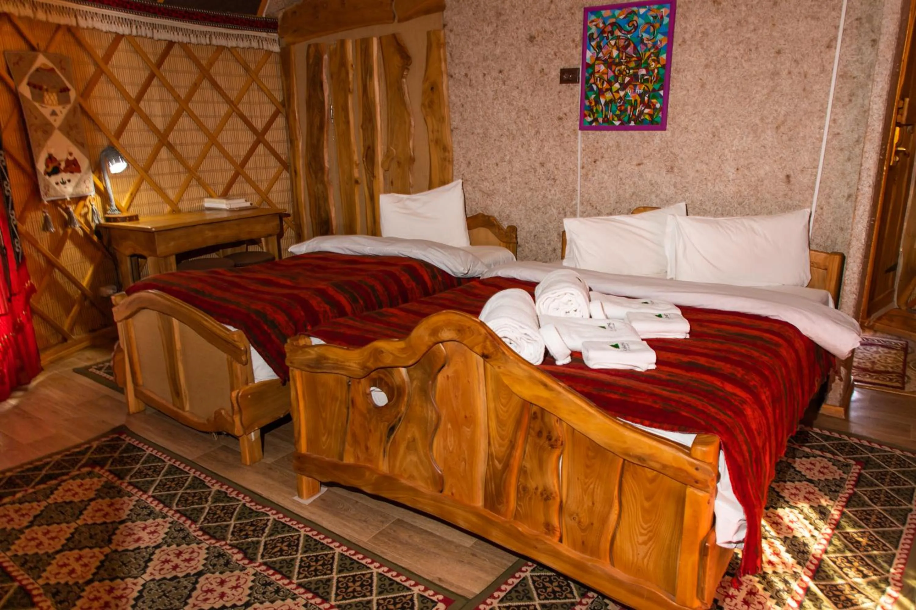 Bed in Supara Chunkurchak