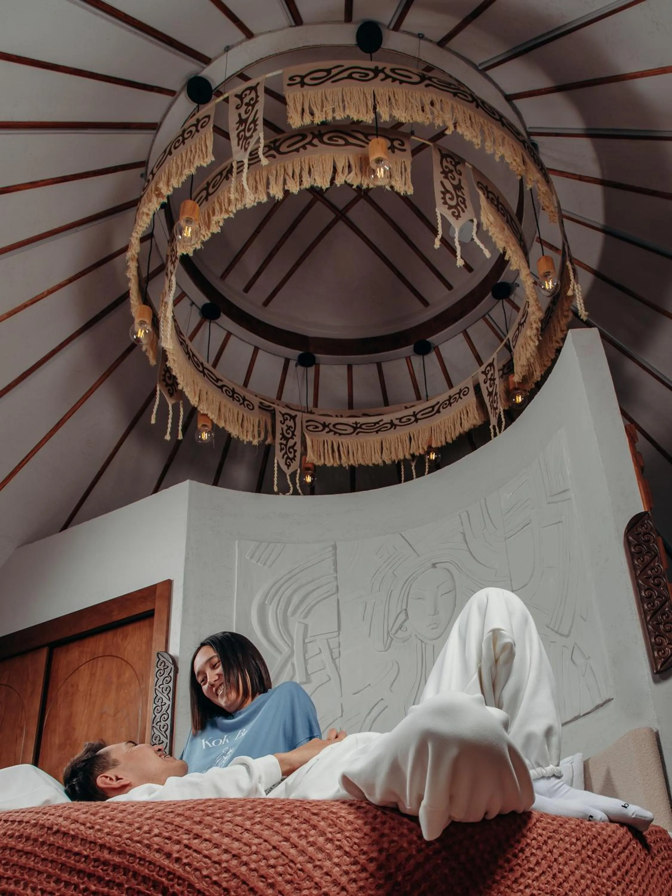 People, Bed in Supara Chunkurchak
