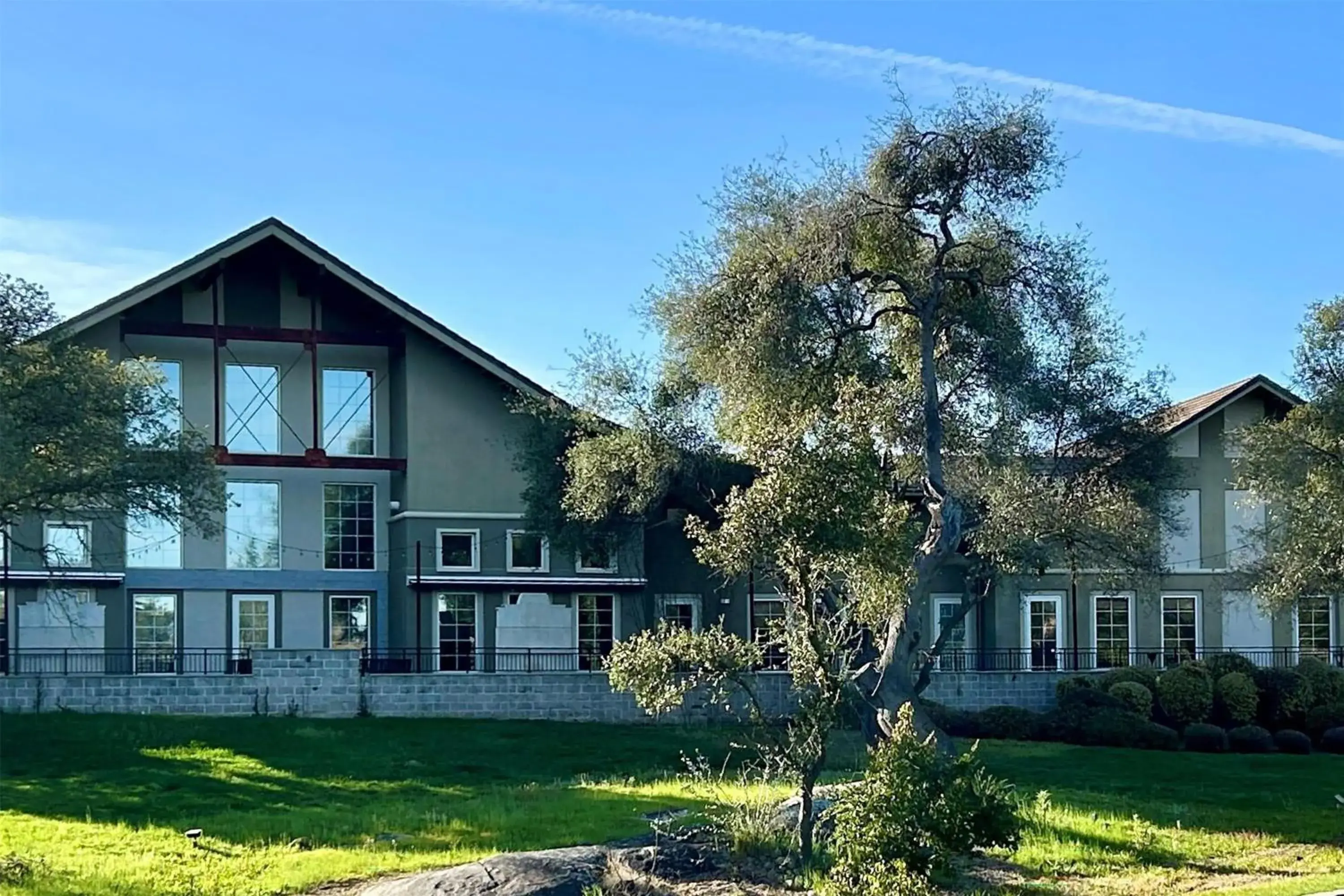 Property building in Rocklin Park Hotel, Trademark Collection by Wyndham Property building in Rocklin Park Hotel, Trademark Collection by Wyndham