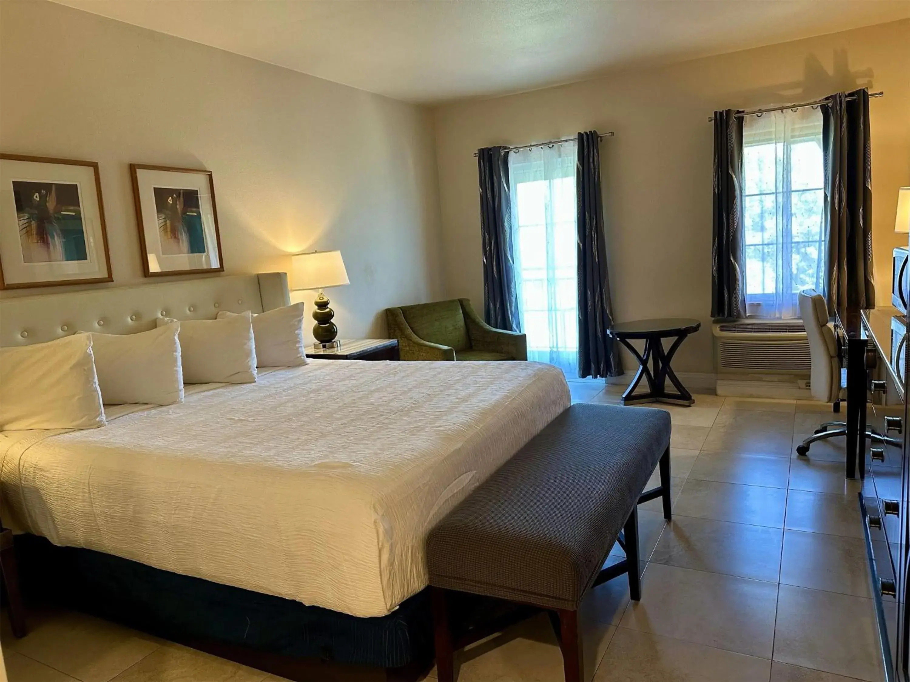 Photo of the whole room, Bed in Rocklin Park Hotel, Trademark Collection by Wyndham Photo of the whole room, Bed in Rocklin Park Hotel, Trademark Collection by Wyndham