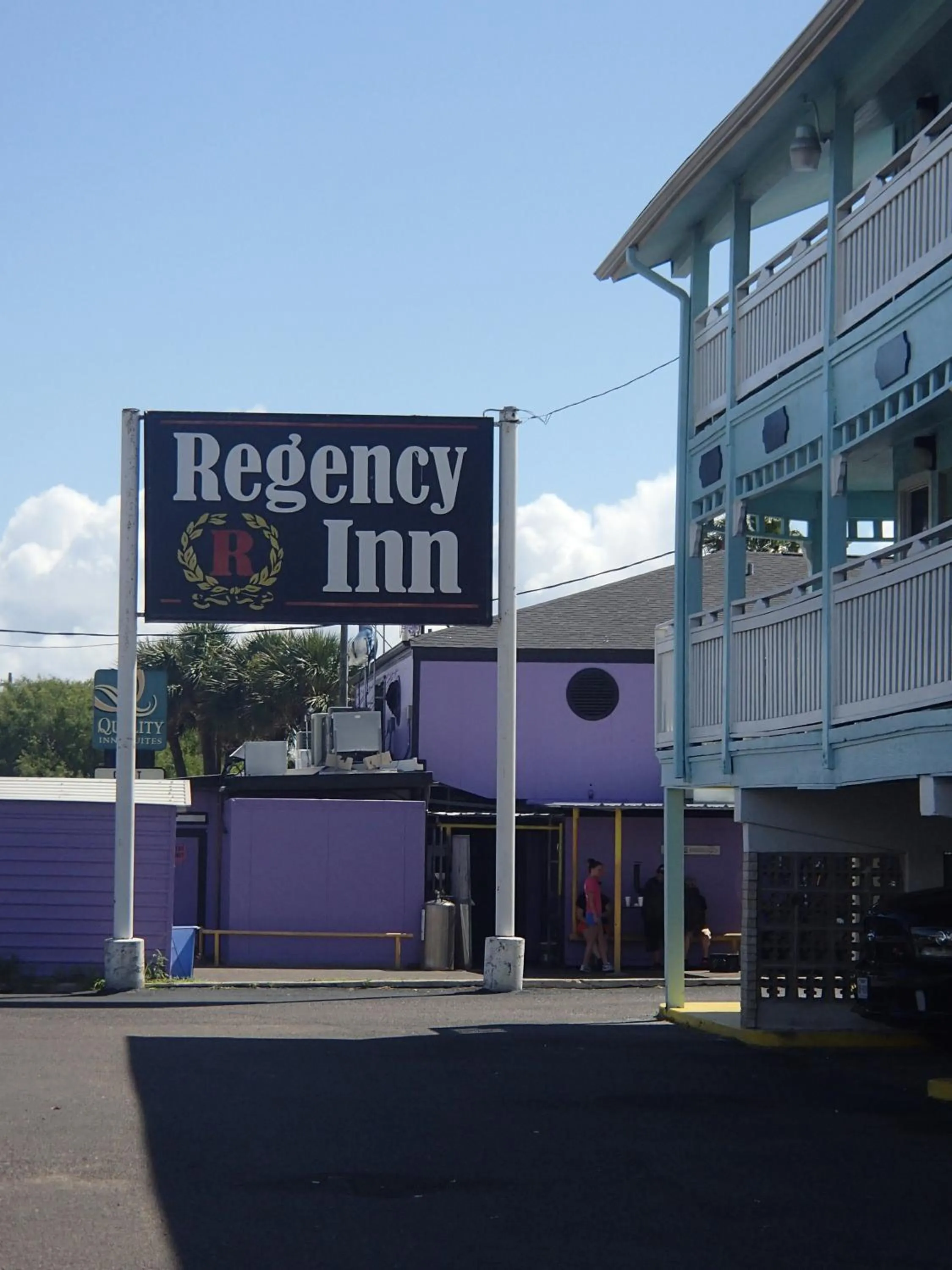 Facade/entrance in Regency Inn Motel by the Beach