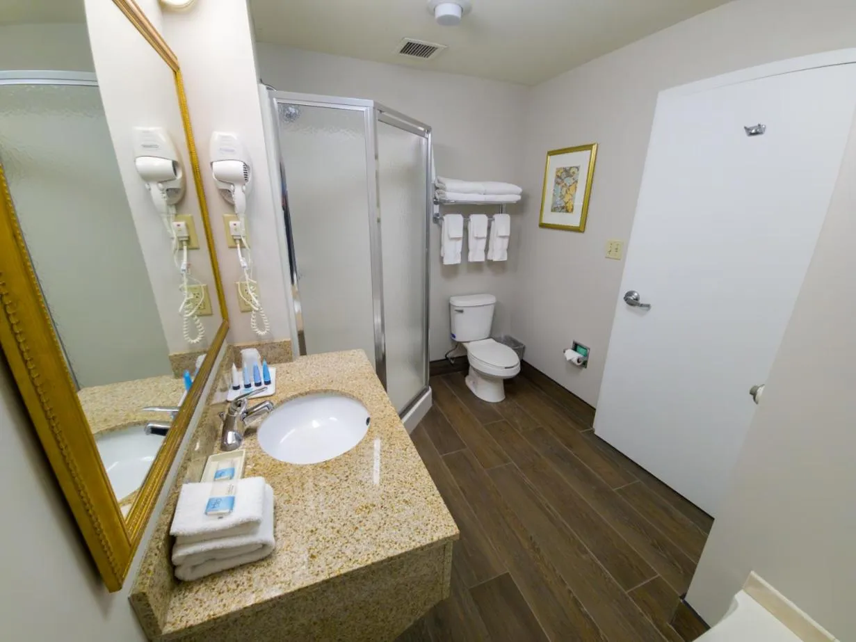 Fort William Henry Hotel