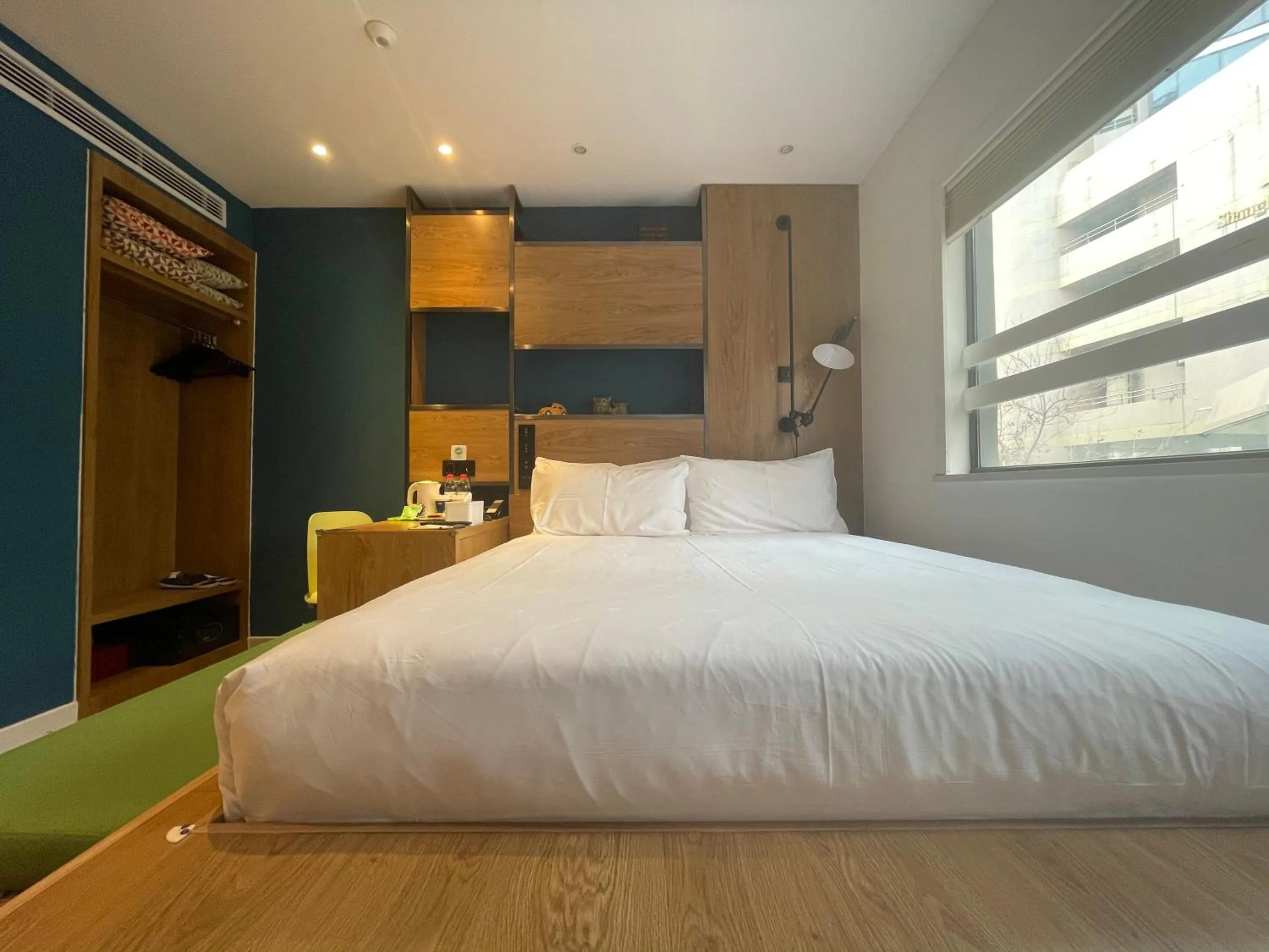 Bed in Campanile Hotel - Shanghai Jing'an Temple