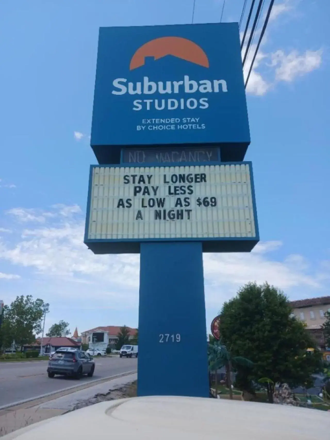 Property building in Suburban Studios Branson On The Strip Property building in Suburban Studios Branson On The Strip