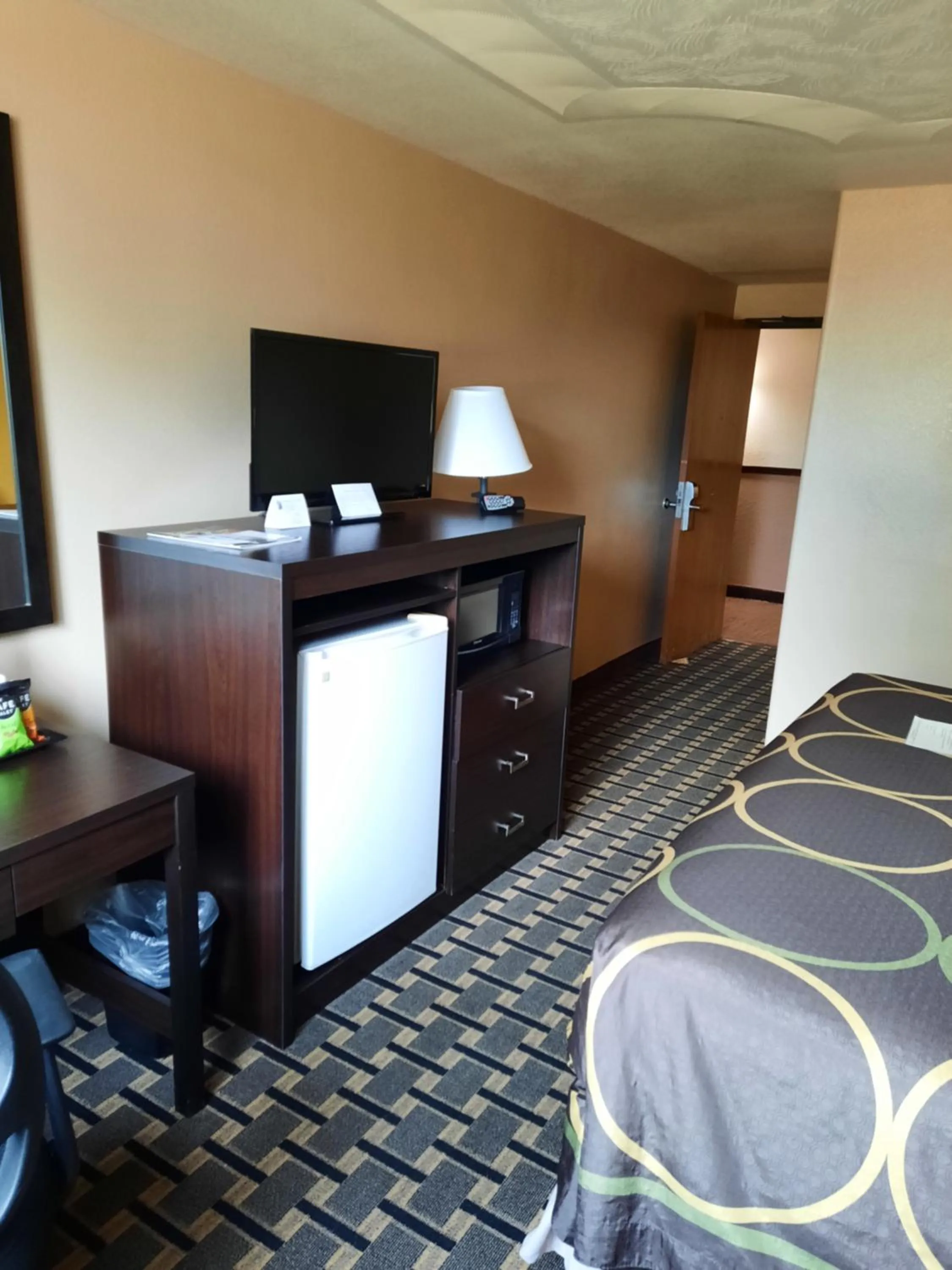 Bed in Super 8 by Wyndham Watertown