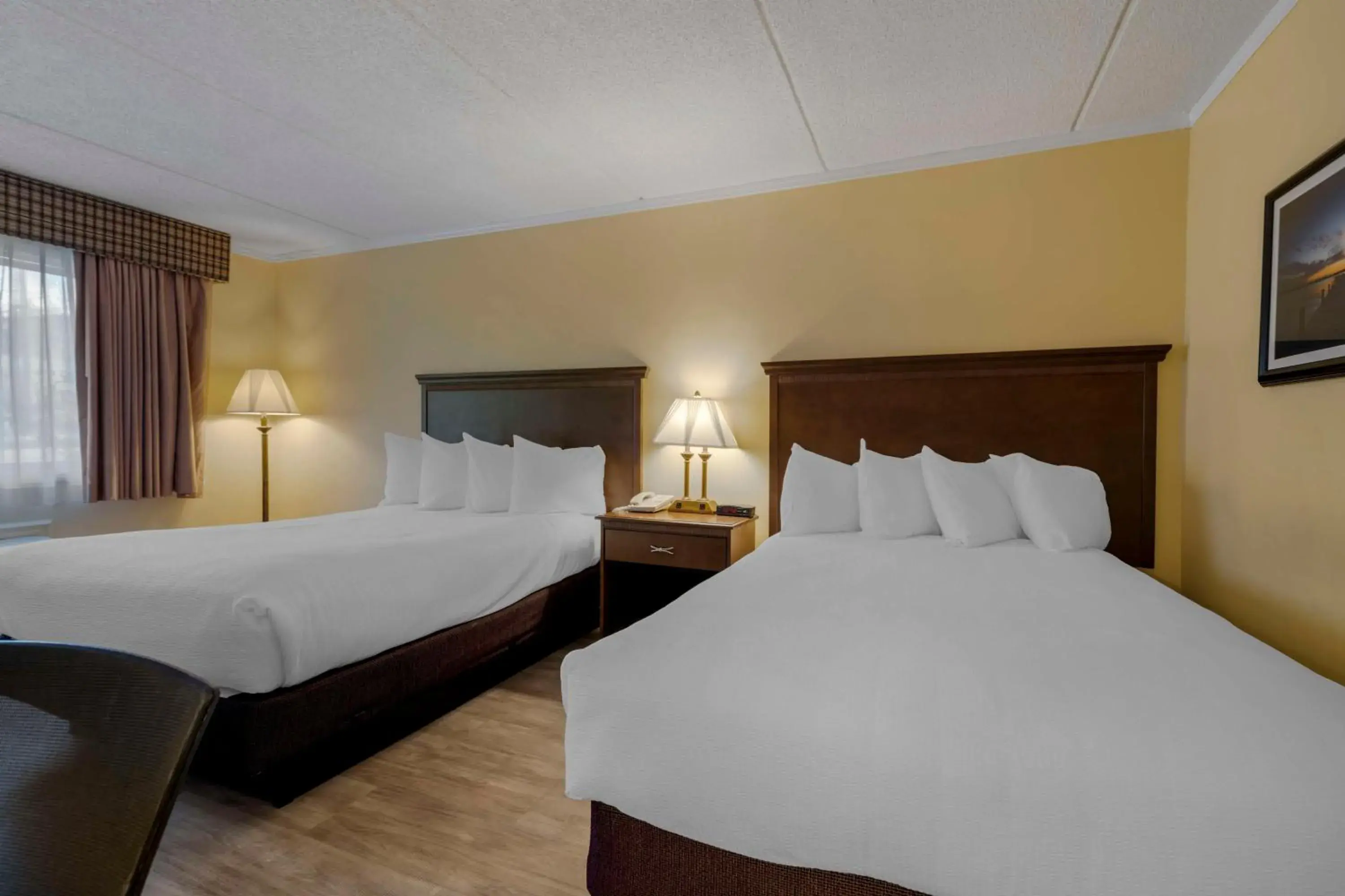 Bedroom, Bed in Best Western of Lake George Bedroom, Bed in Best Western of Lake George