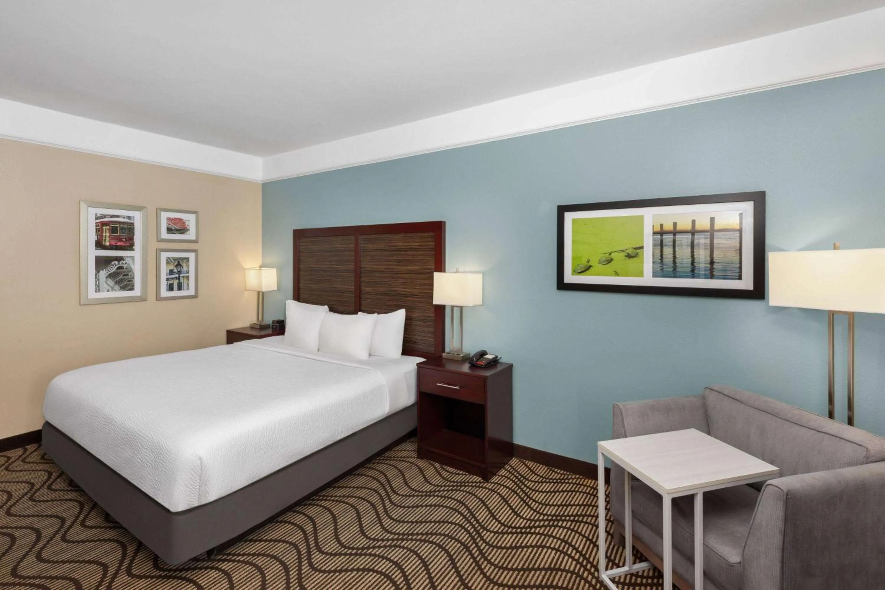 Photo of the whole room, Bed in La Quinta by Wyndham Houma