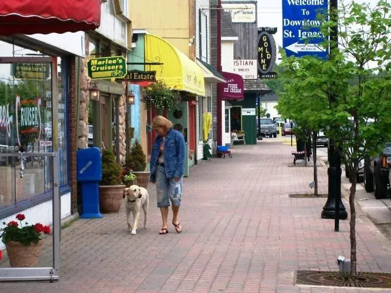 Area and facilities in Bavarian Haus Lakefront Inn Area and facilities in Bavarian Haus Lakefront Inn