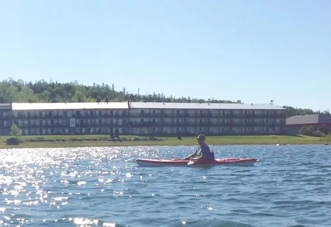 Facade/entrance in Bavarian Haus Lakefront Inn Facade/entrance in Bavarian Haus Lakefront Inn