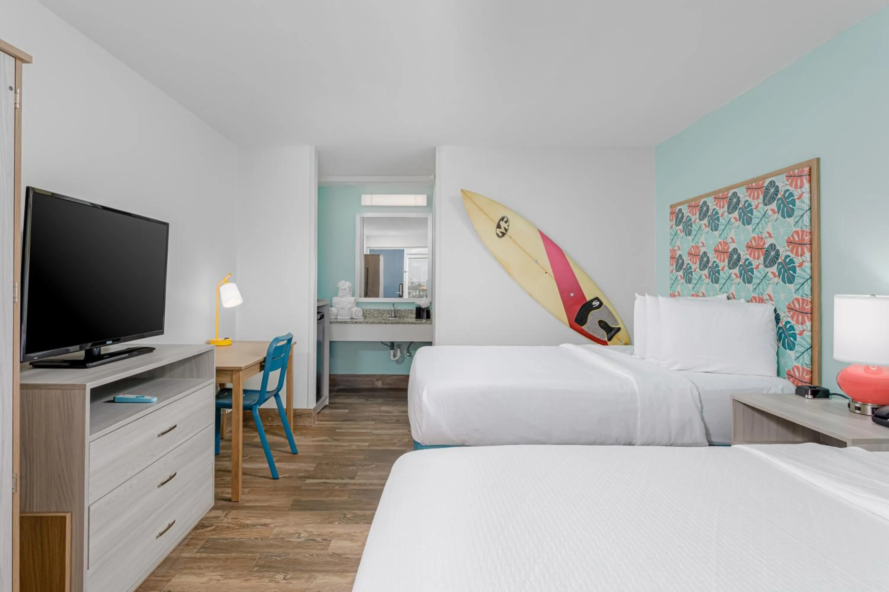 Bed in Surf & Sand Hotel