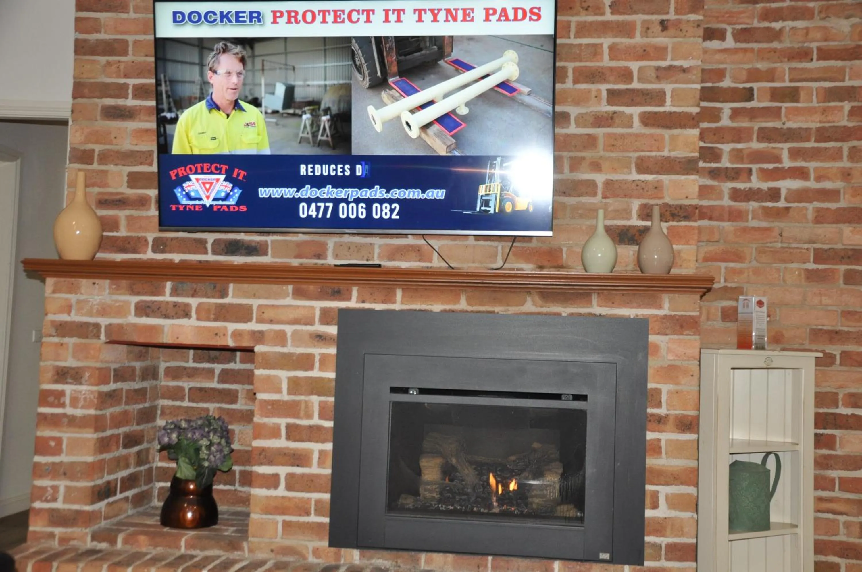 Living room in Pokolbin Village Estate