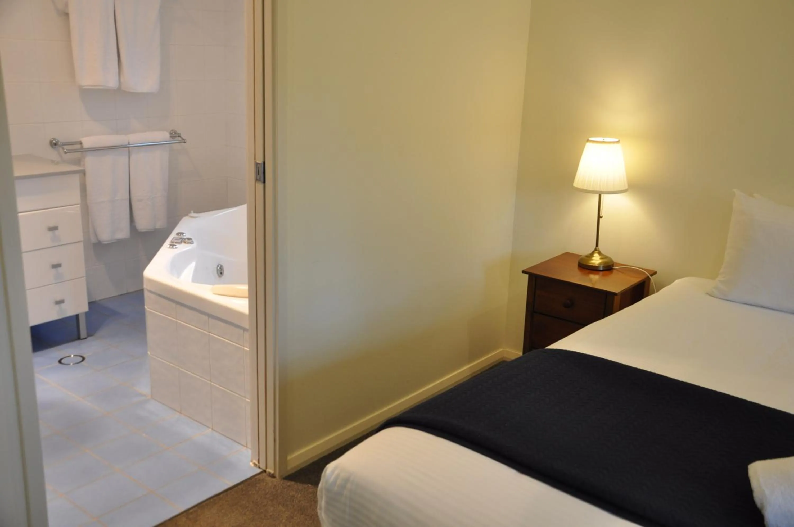 Bed in Pokolbin Village Estate