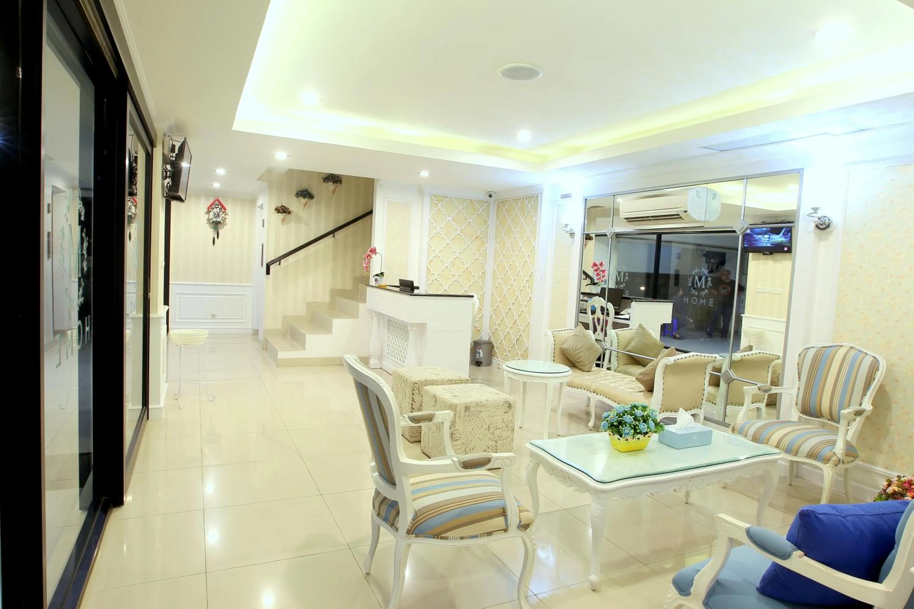 Lobby or reception in M Home