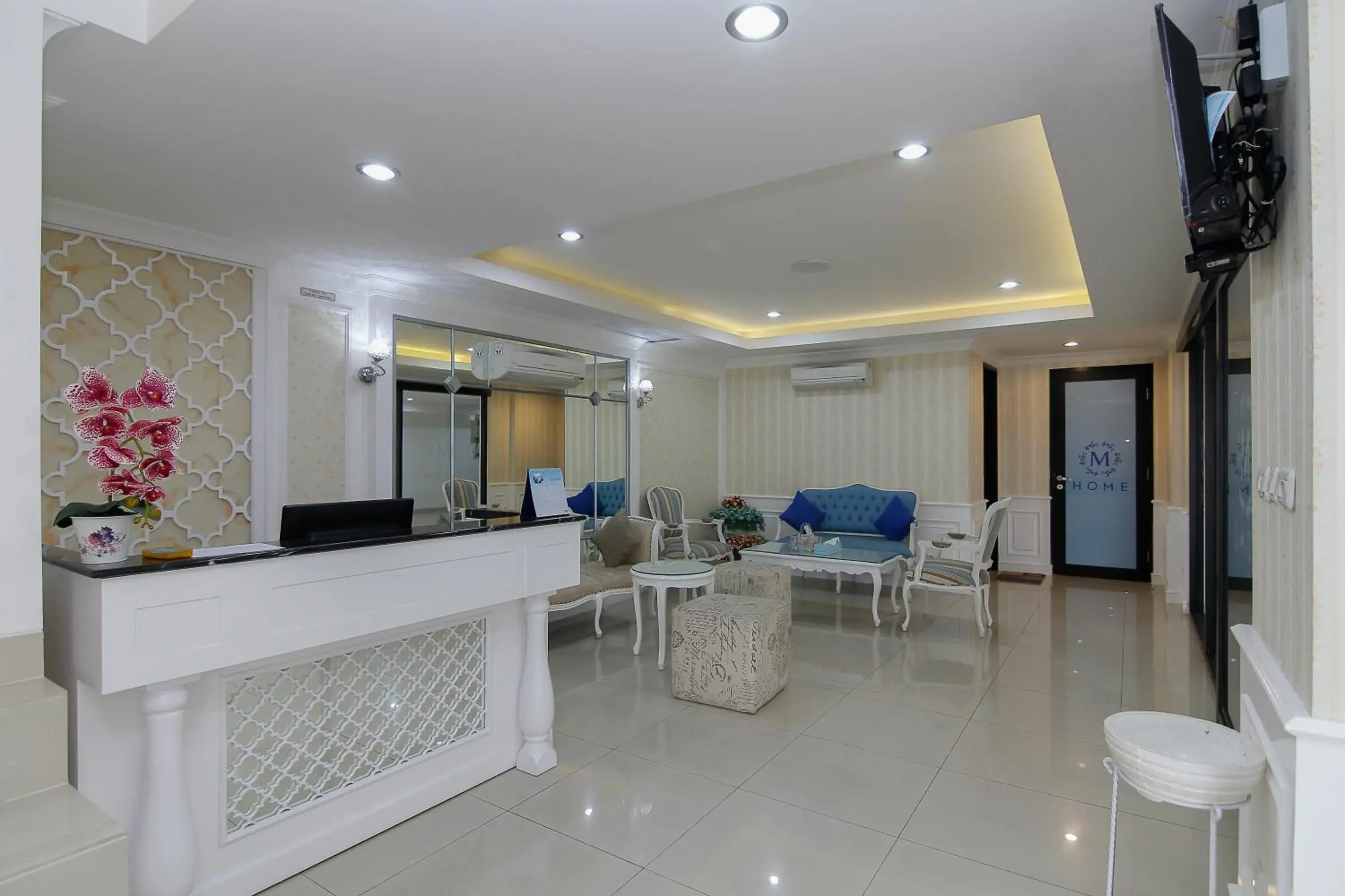 Lobby or reception in M Home Lobby or reception in M Home