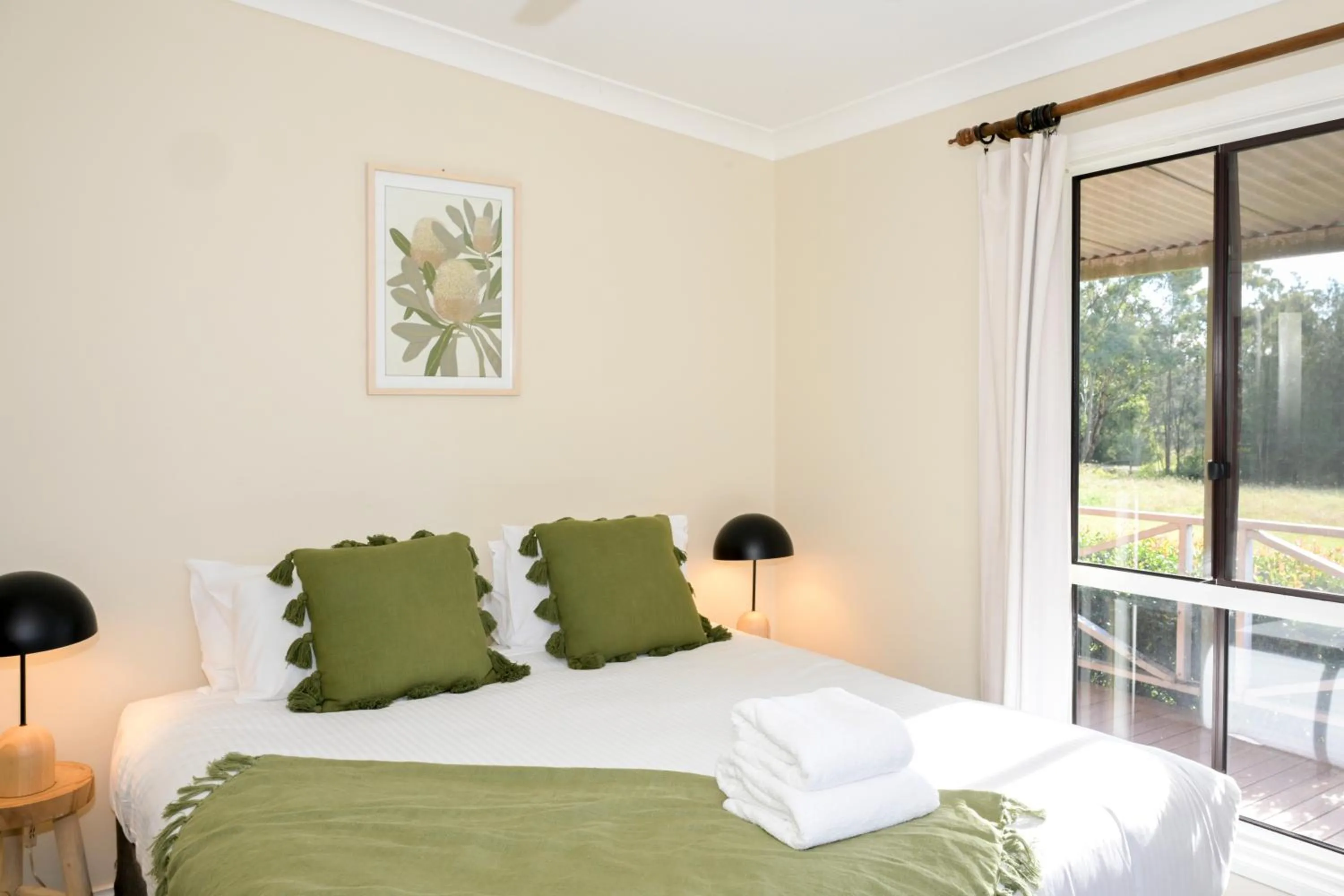 Bedroom, Bed in Cabins on Halls