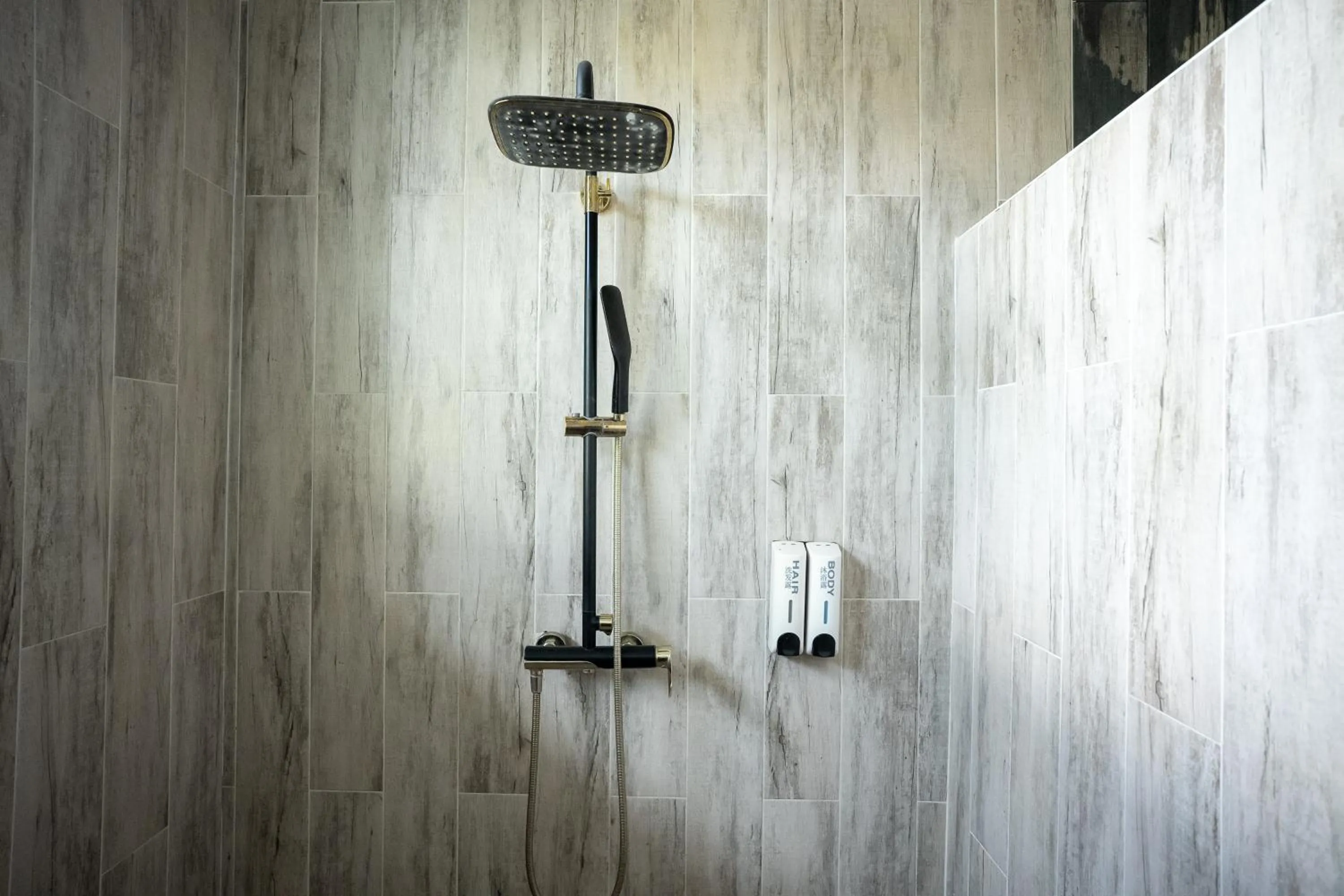 Shower in Tamnanpar Resort