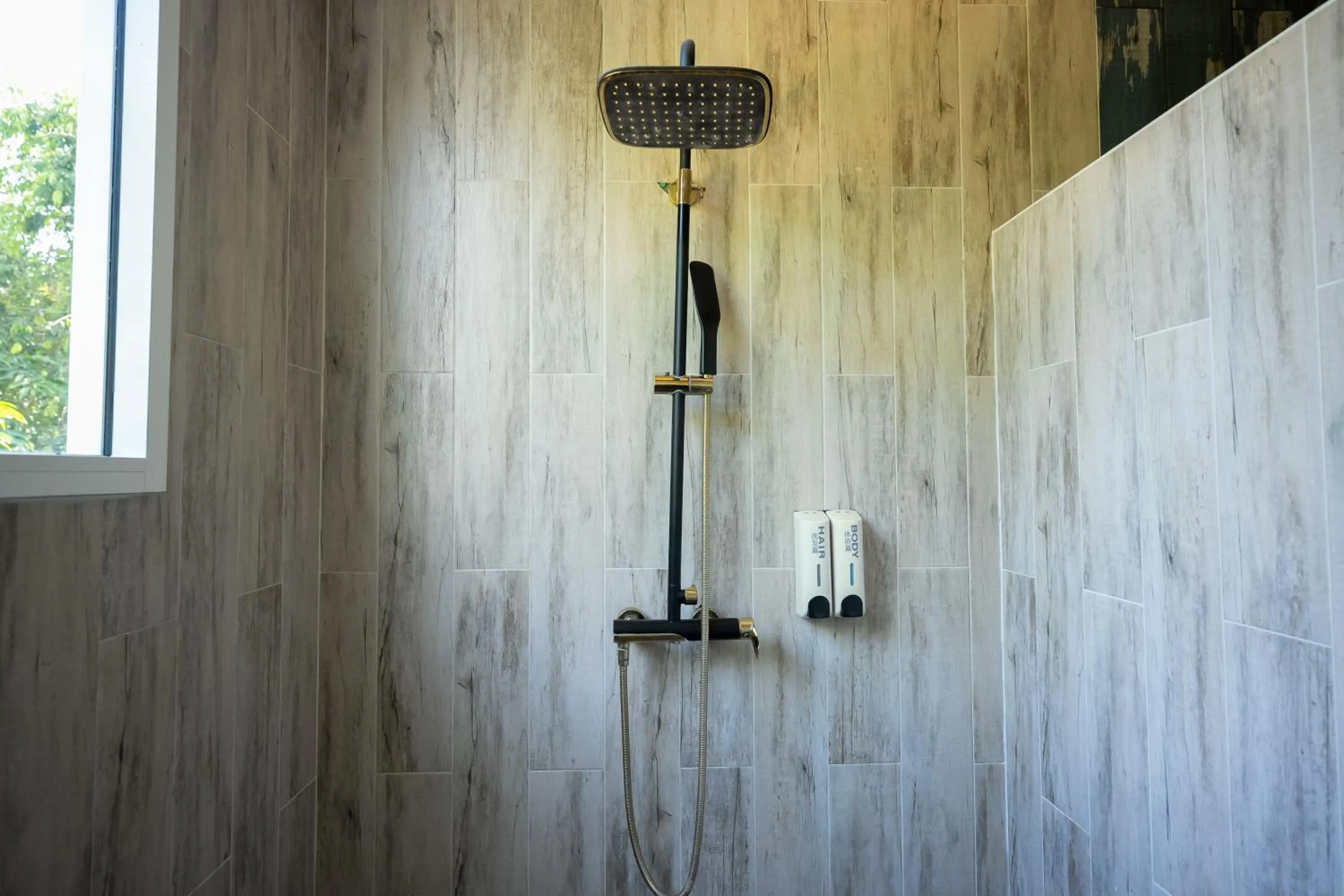 Shower in Tamnanpar Resort