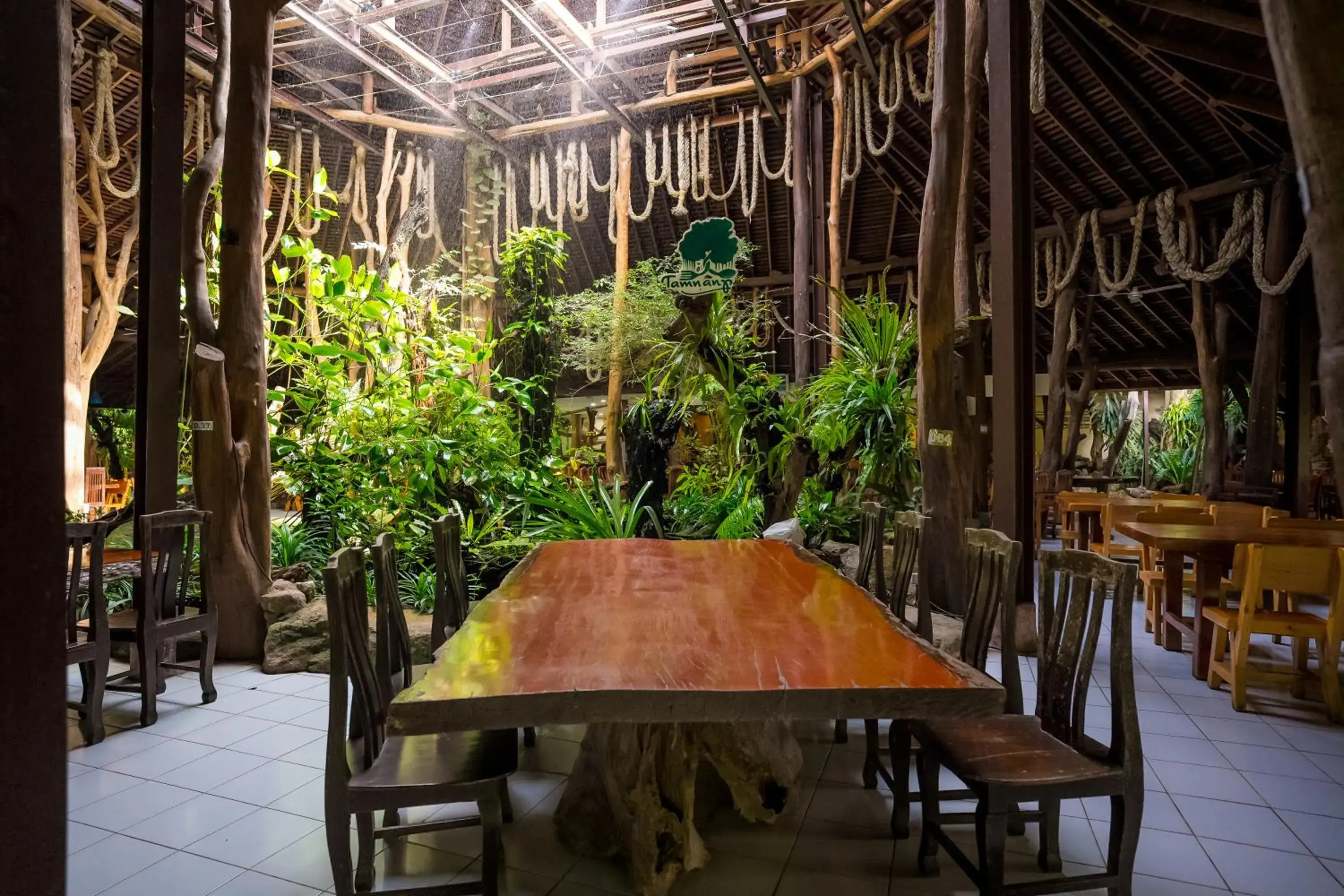 Restaurant/places to eat in Tamnanpar Resort Restaurant/places to eat in Tamnanpar Resort