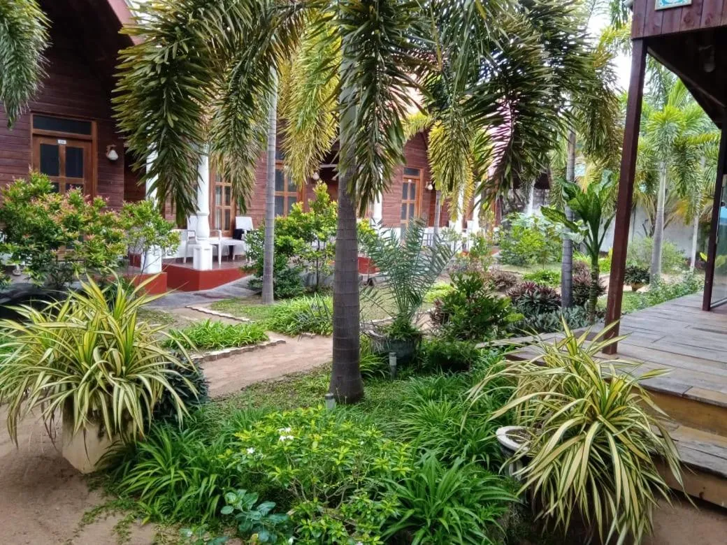 Elegant Green Beach Resort