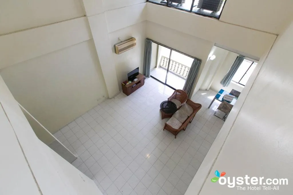 Living room in Coral Bay Resort