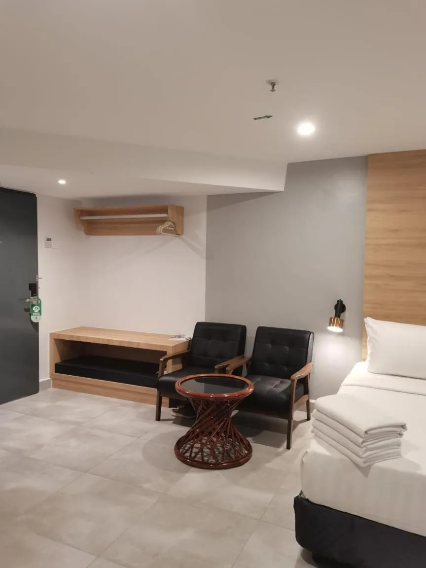 Seating area in Coral Bay Resort