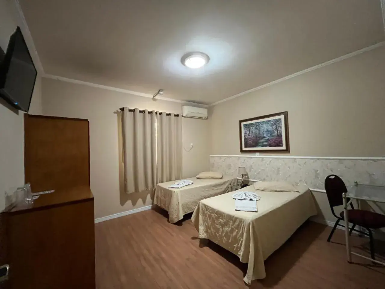 Double Room in Skalla Hotel Nova Odessa Double Room in Skalla Hotel Nova Odessa