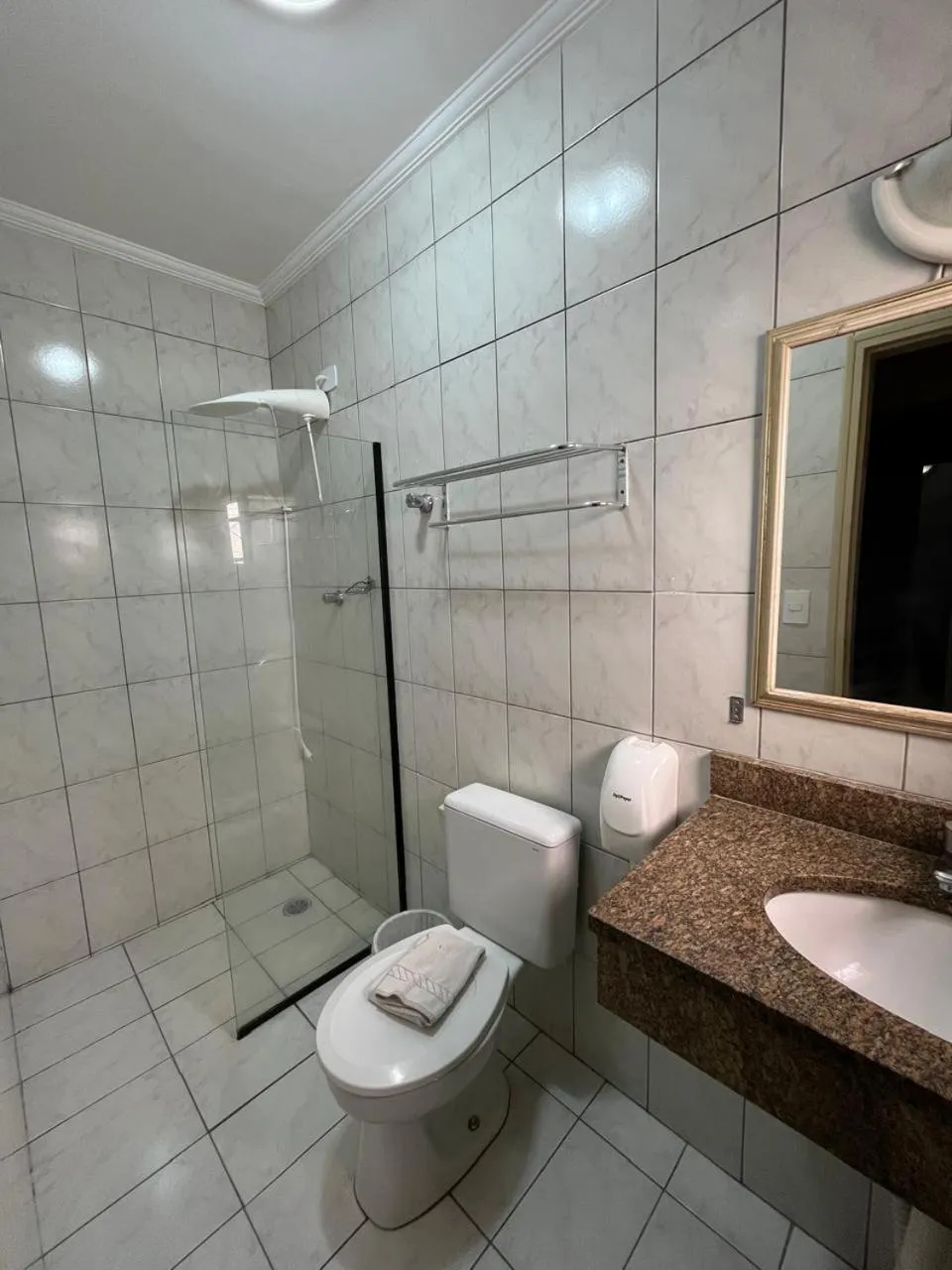 Shower in Skalla Hotel Nova Odessa