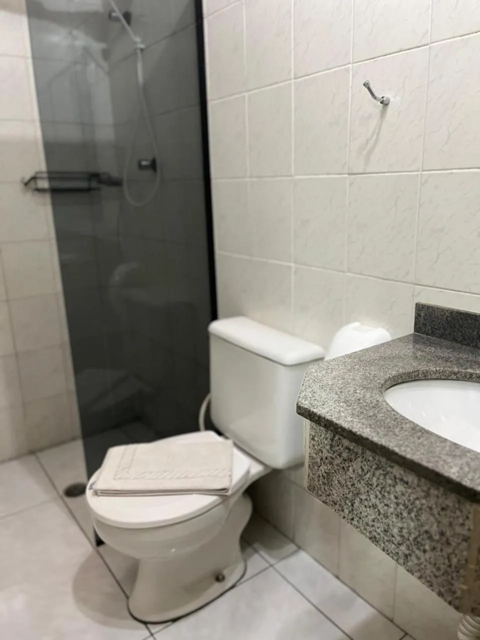 Shower in Skalla Hotel Nova Odessa