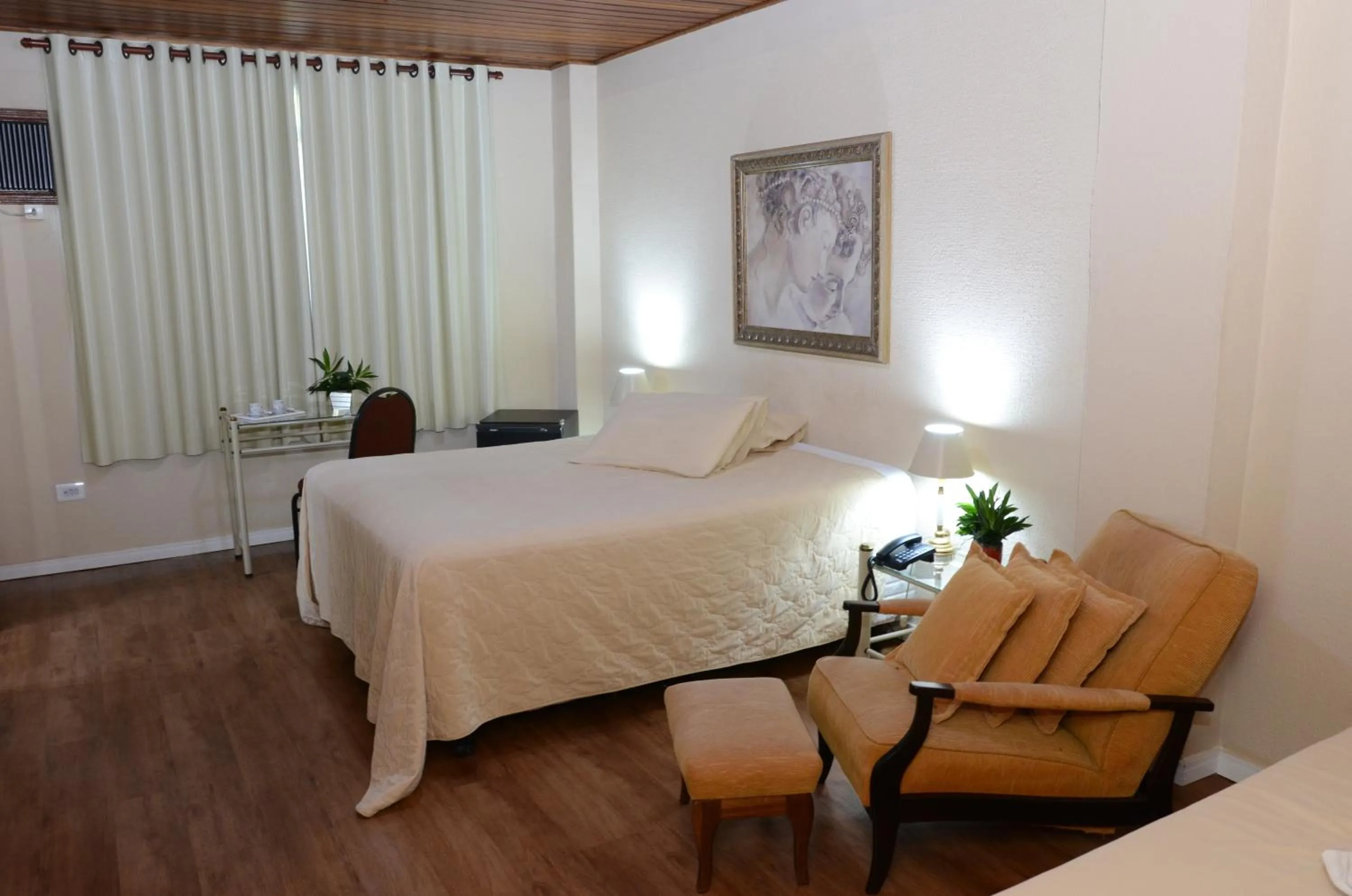 Breakfast, Bed in Skalla Hotel Nova Odessa