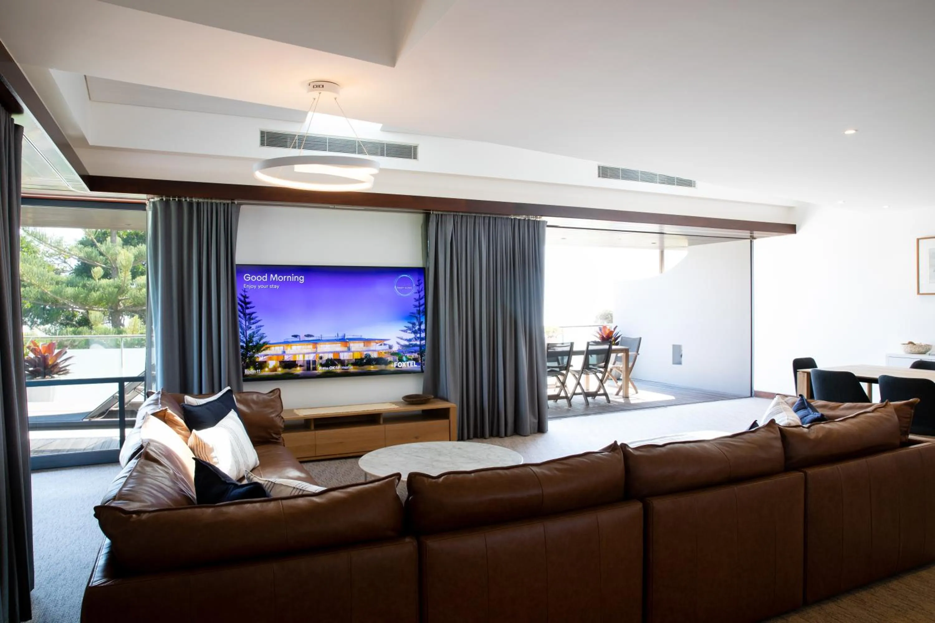 TV and multimedia in Beach Suites