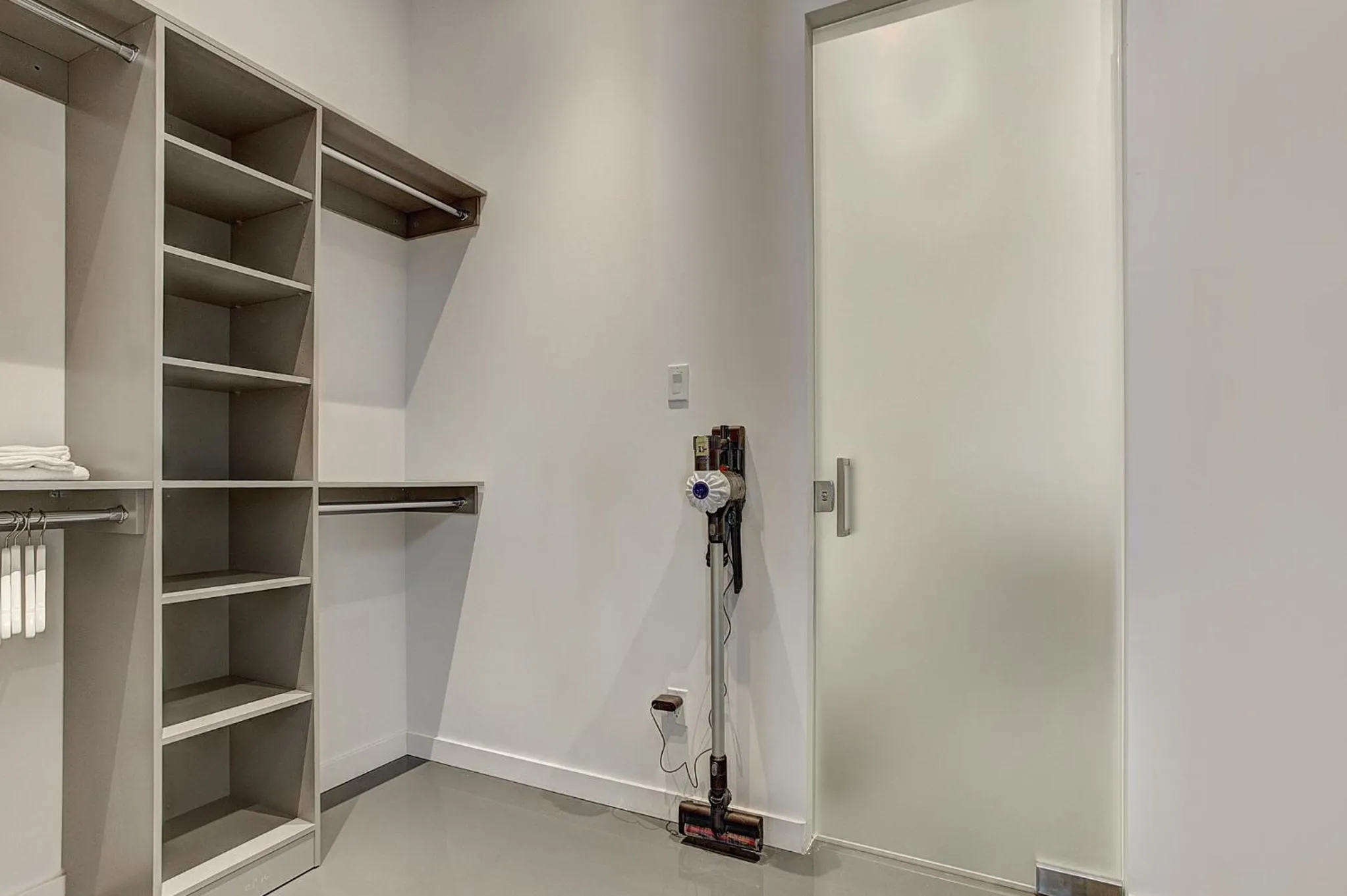 wardrobe in Les Lofts du Centre by Simplissimmo