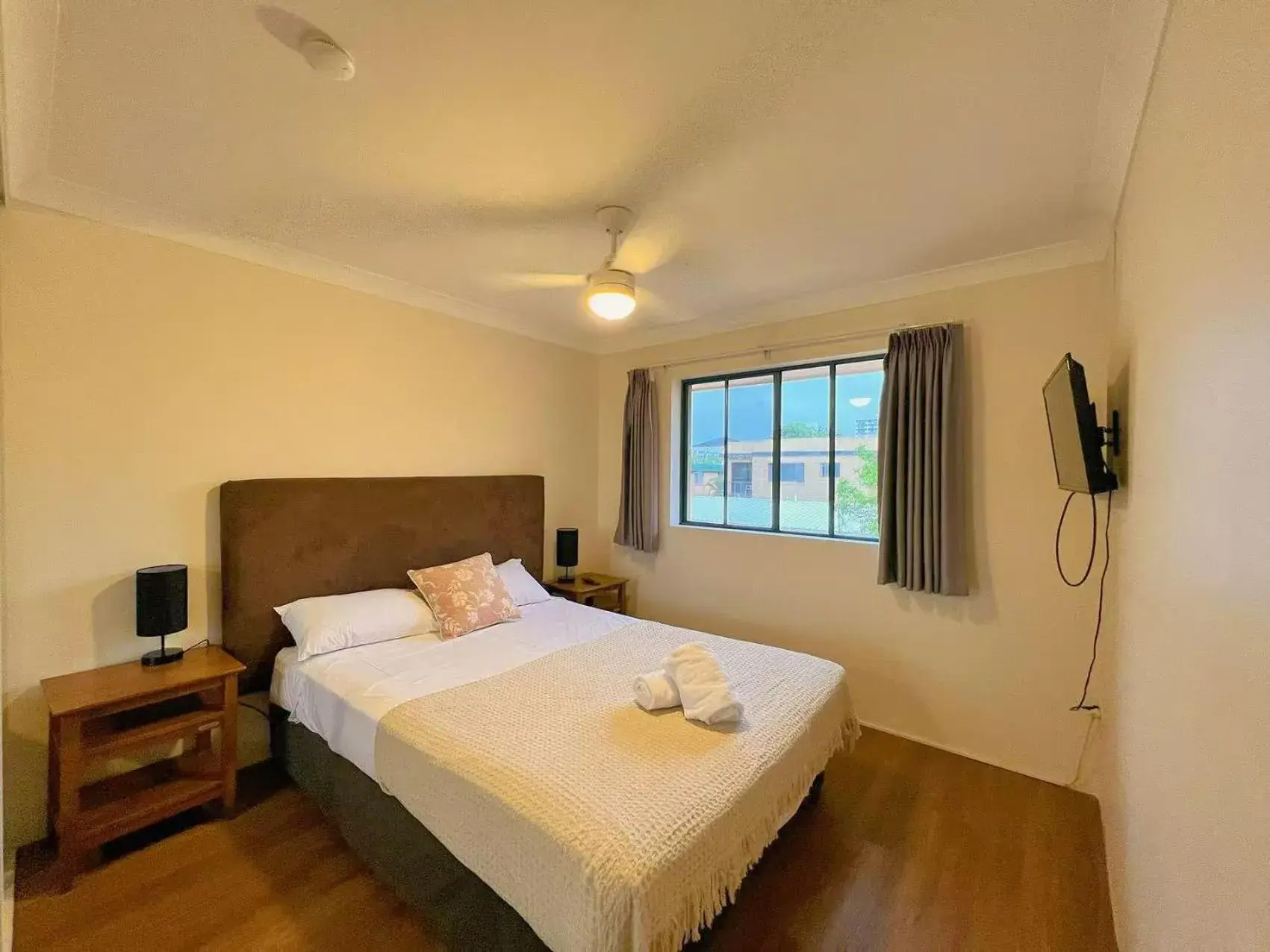 Bedroom, Bed in Karana Palms Resort Bedroom, Bed in Karana Palms Resort