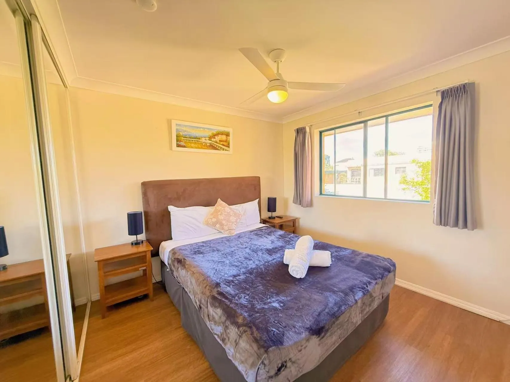 Bedroom, Bed in Karana Palms Resort