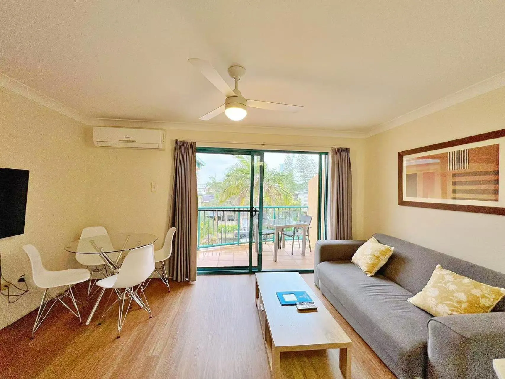 Living room in Karana Palms Resort