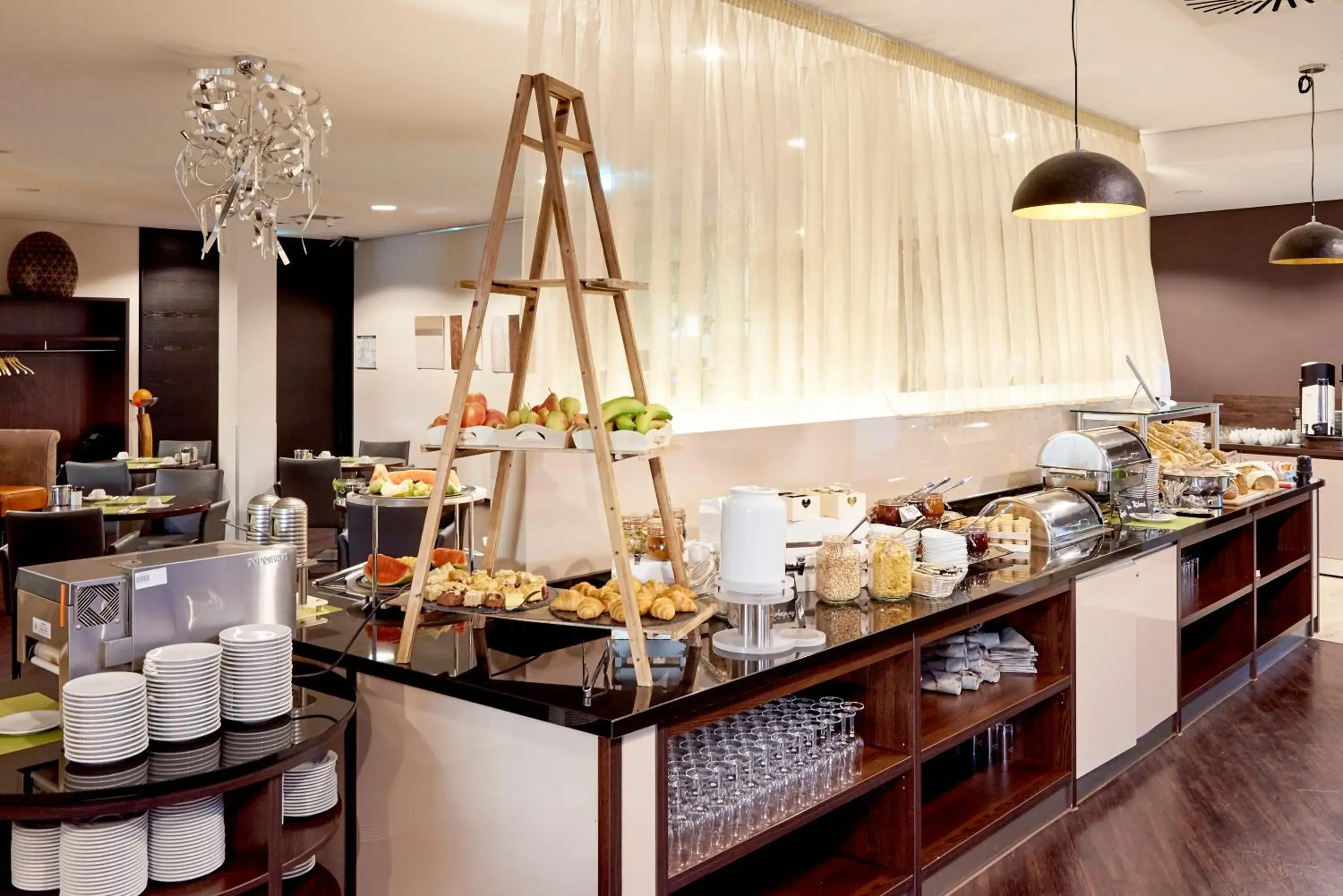 Breakfast in Hotel Oversum Winterberg Ski- und Vital Resort Breakfast in Hotel Oversum Winterberg Ski- und Vital Resort