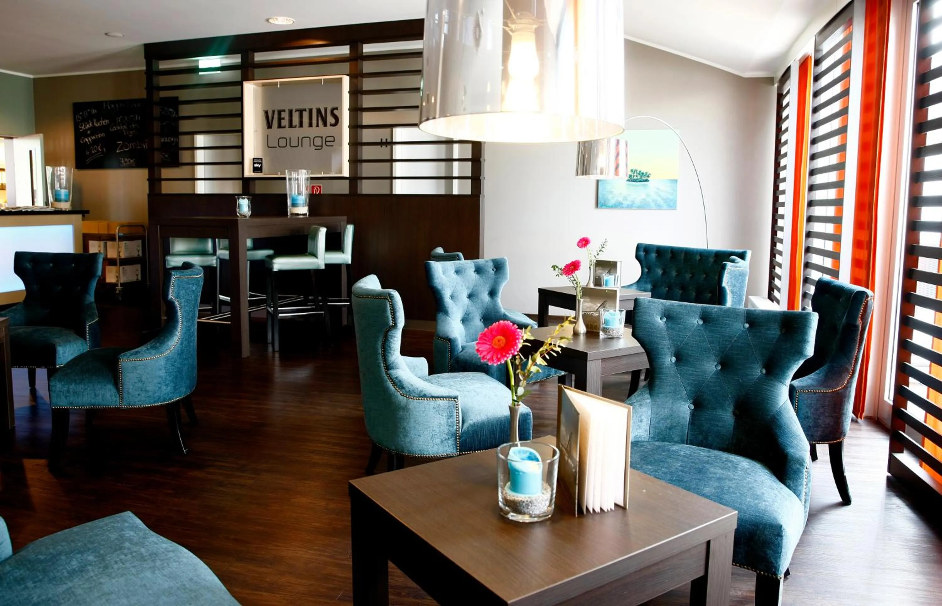 Lounge or bar in Hotel Oversum Winterberg Ski- und Vital Resort