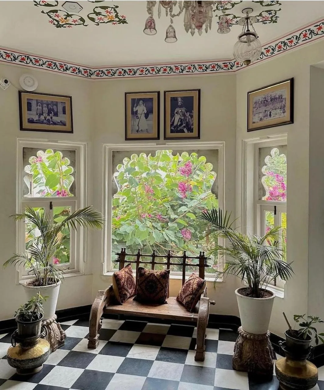 Garden in Hotel Udai Kothi