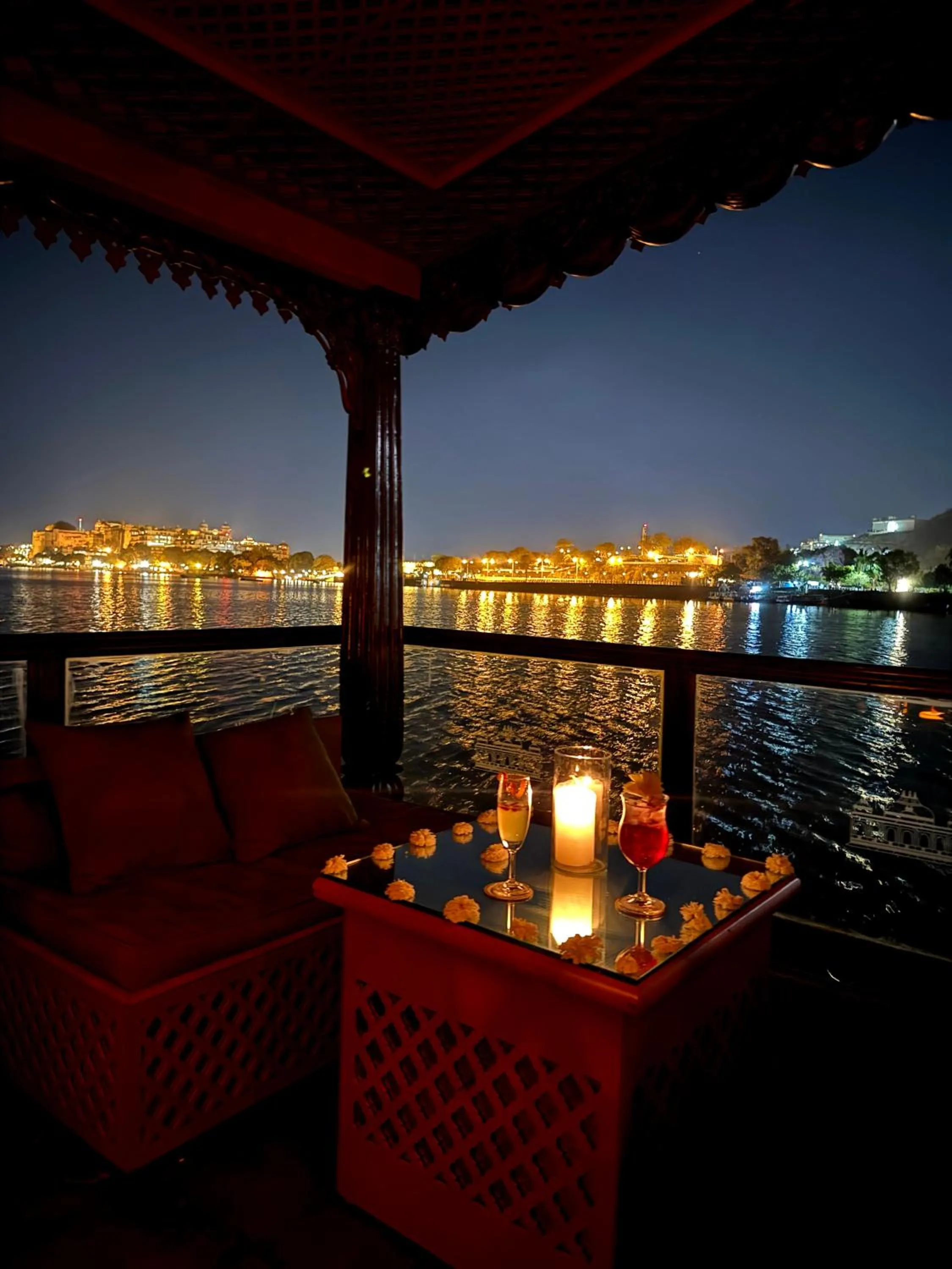 Night in Hotel Udai Kothi