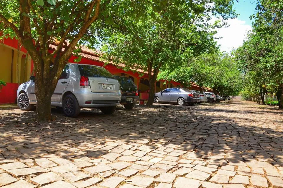 Parking in Pousada Canto do Rio