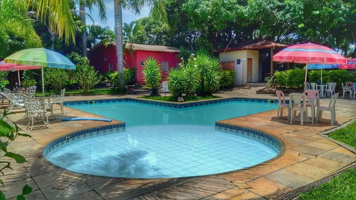 Swimming pool in Pousada Canto do Rio