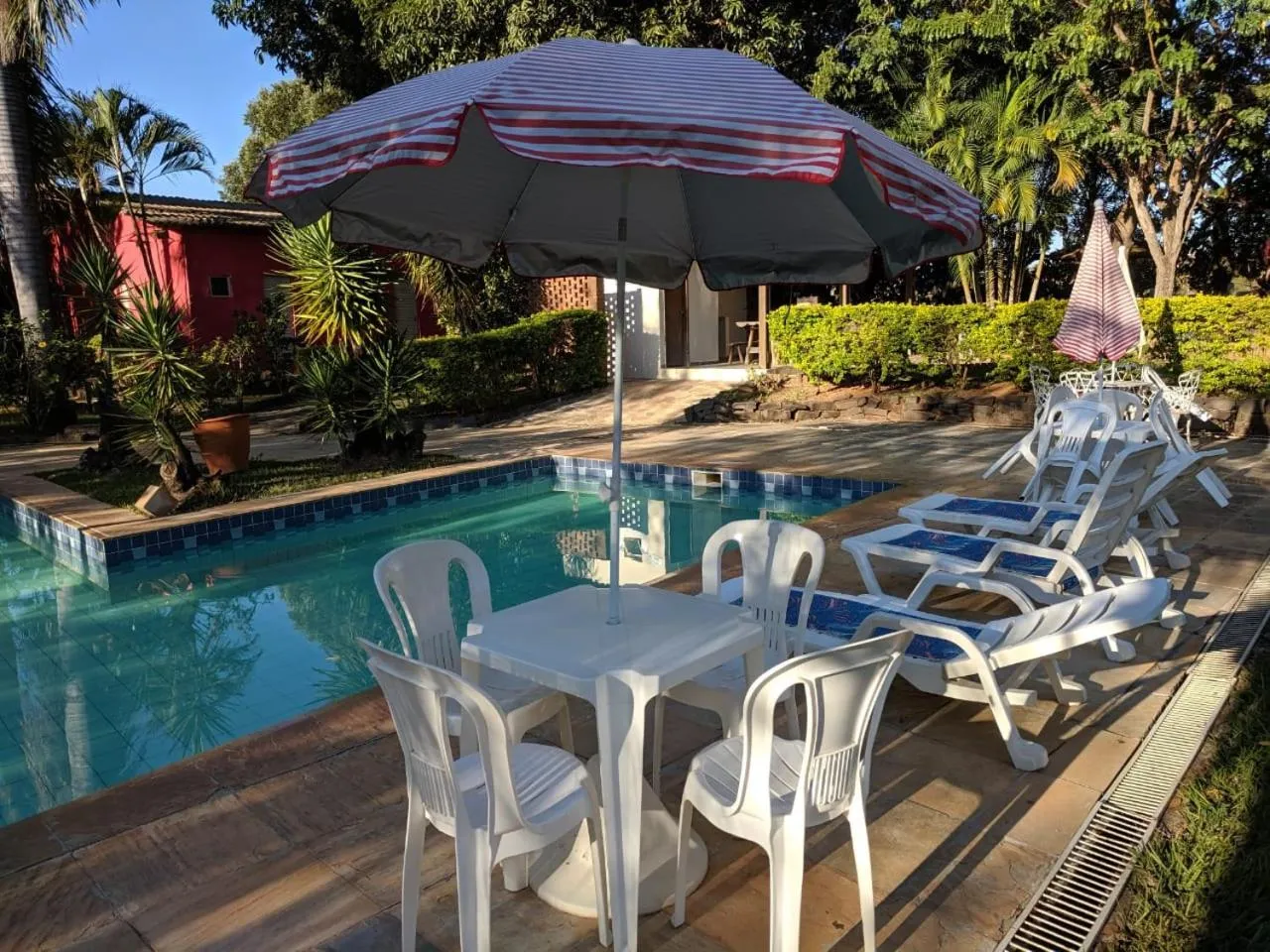 Swimming pool in Pousada Canto do Rio