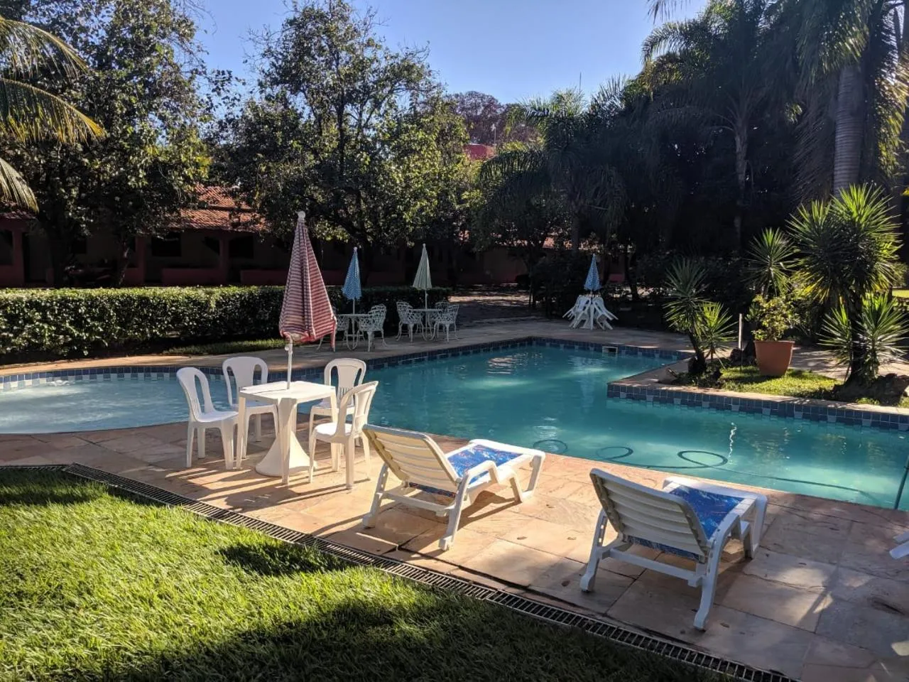 Swimming pool in Pousada Canto do Rio
