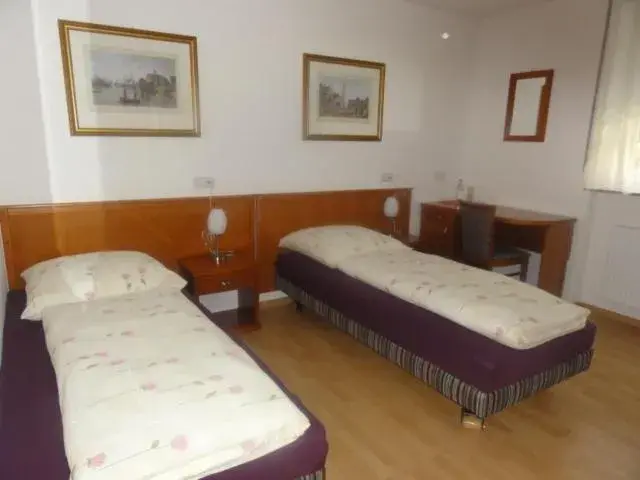 Double Room - single occupancy in Hotel Mila Double Room - single occupancy in Hotel Mila