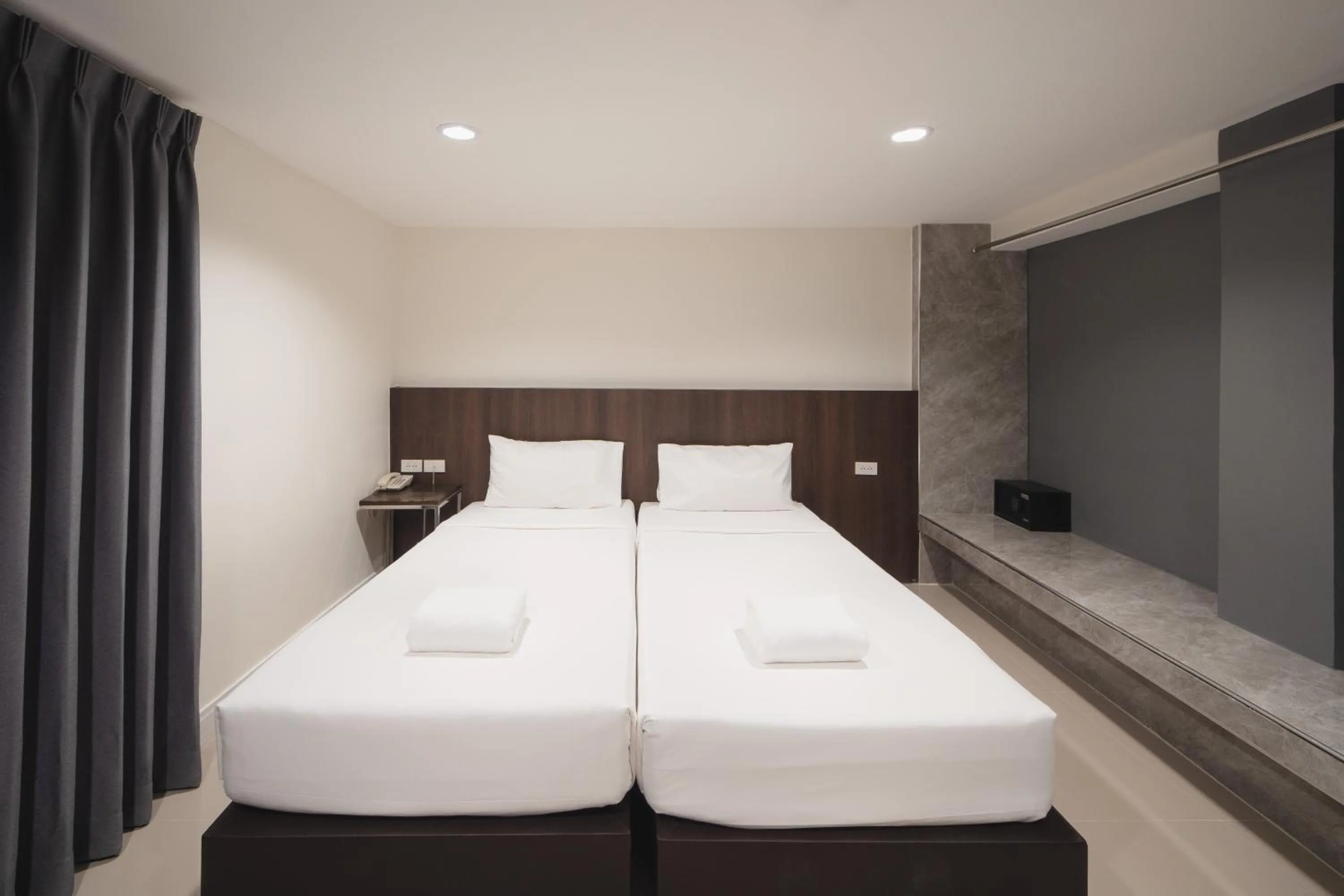 Bed in Grand Alpine Hotel