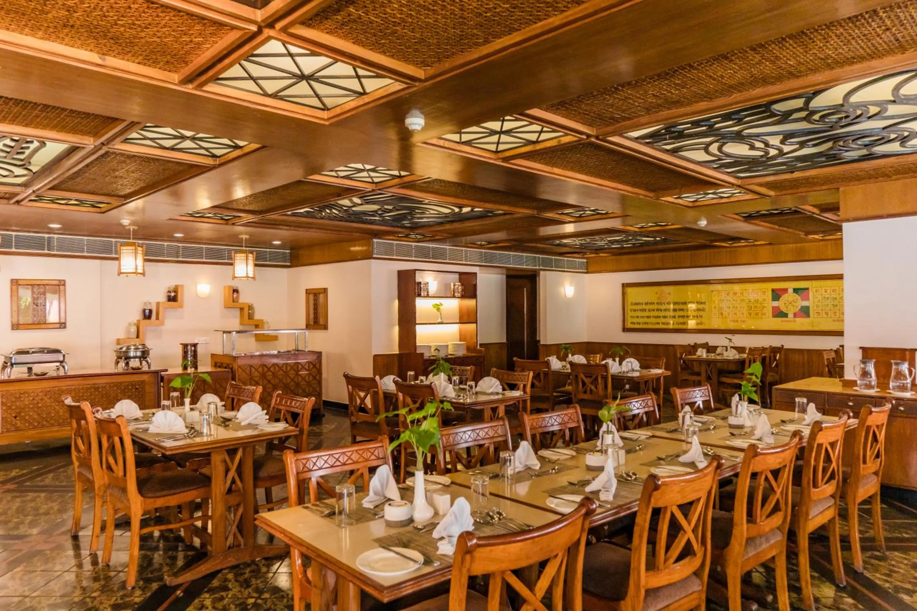 Restaurant/places to eat in Hotel Pokhara Grande