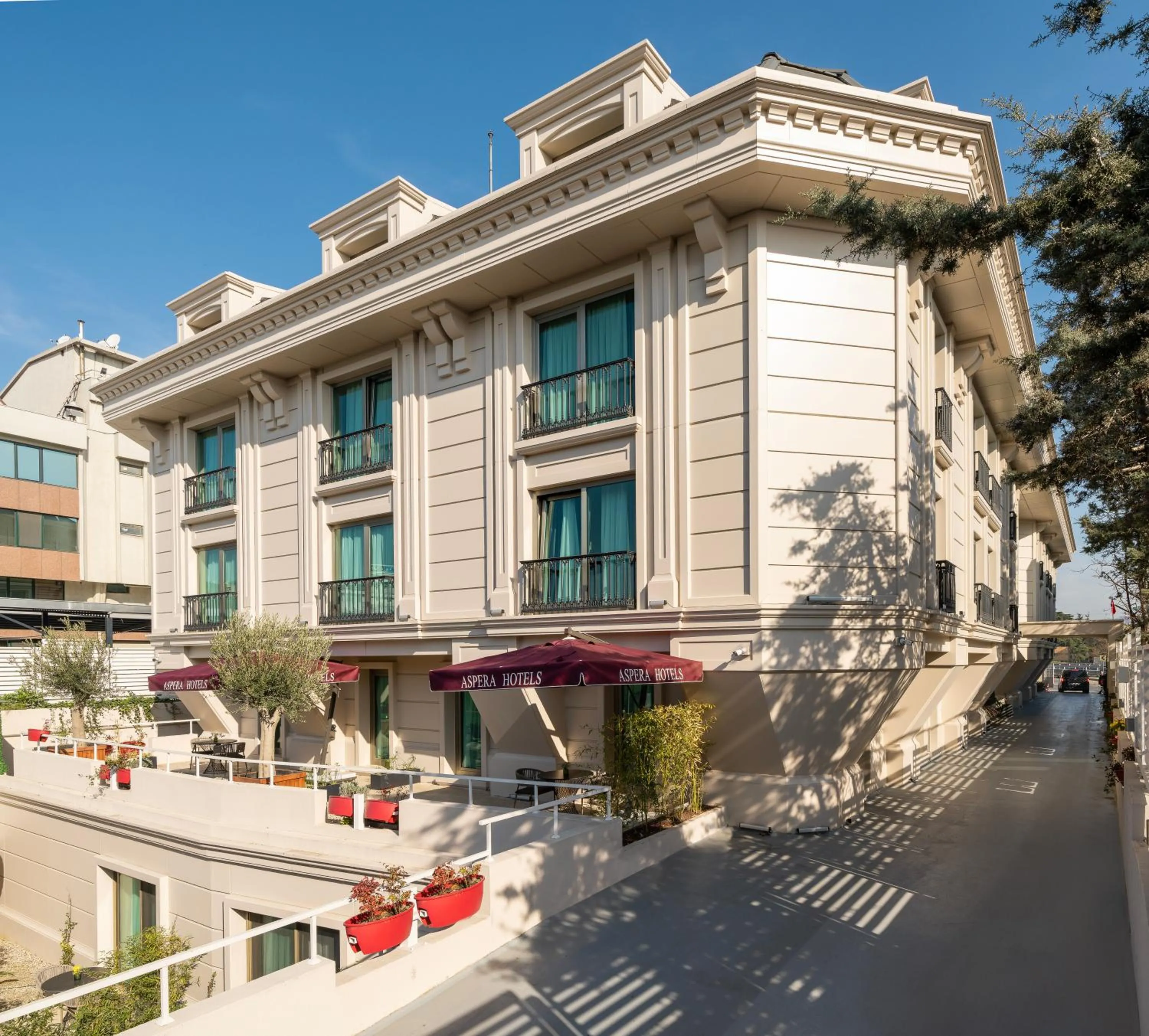Property building in Aspera Hotel Altunizade